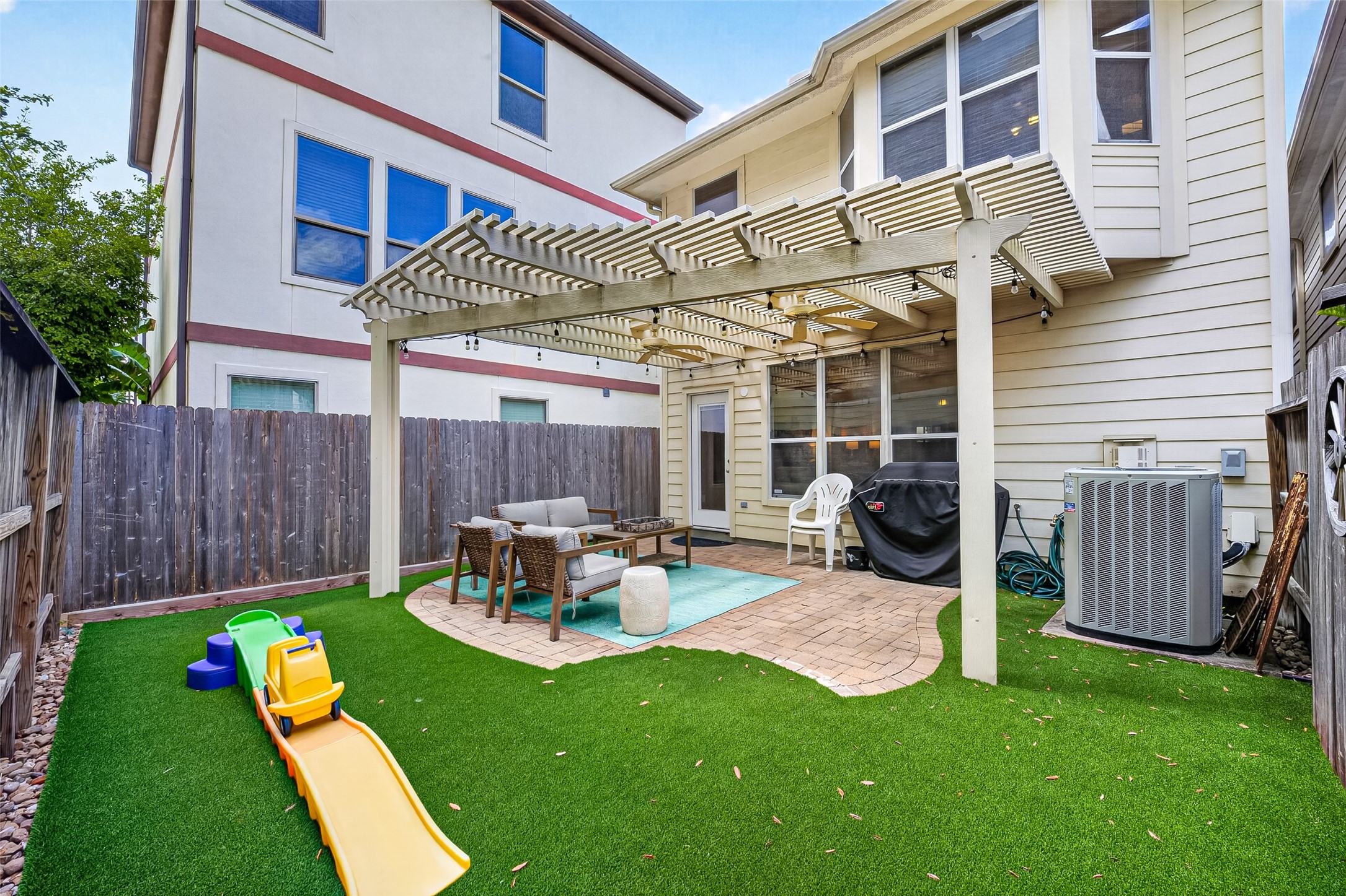 5425 Kiam Street Property Photo 19