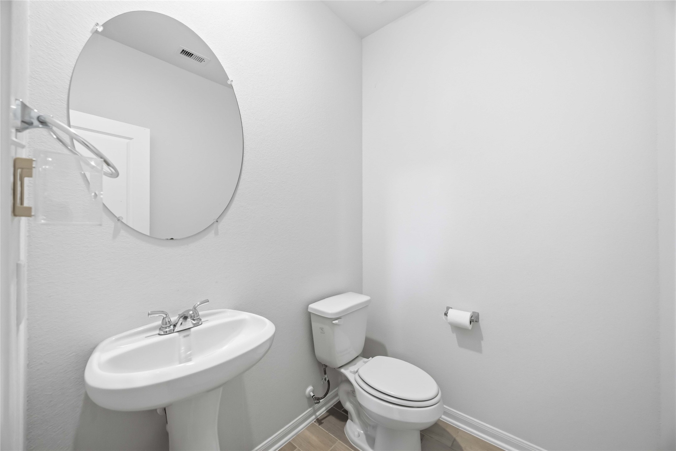 2402 Mount Dana Drive Property Photo 11