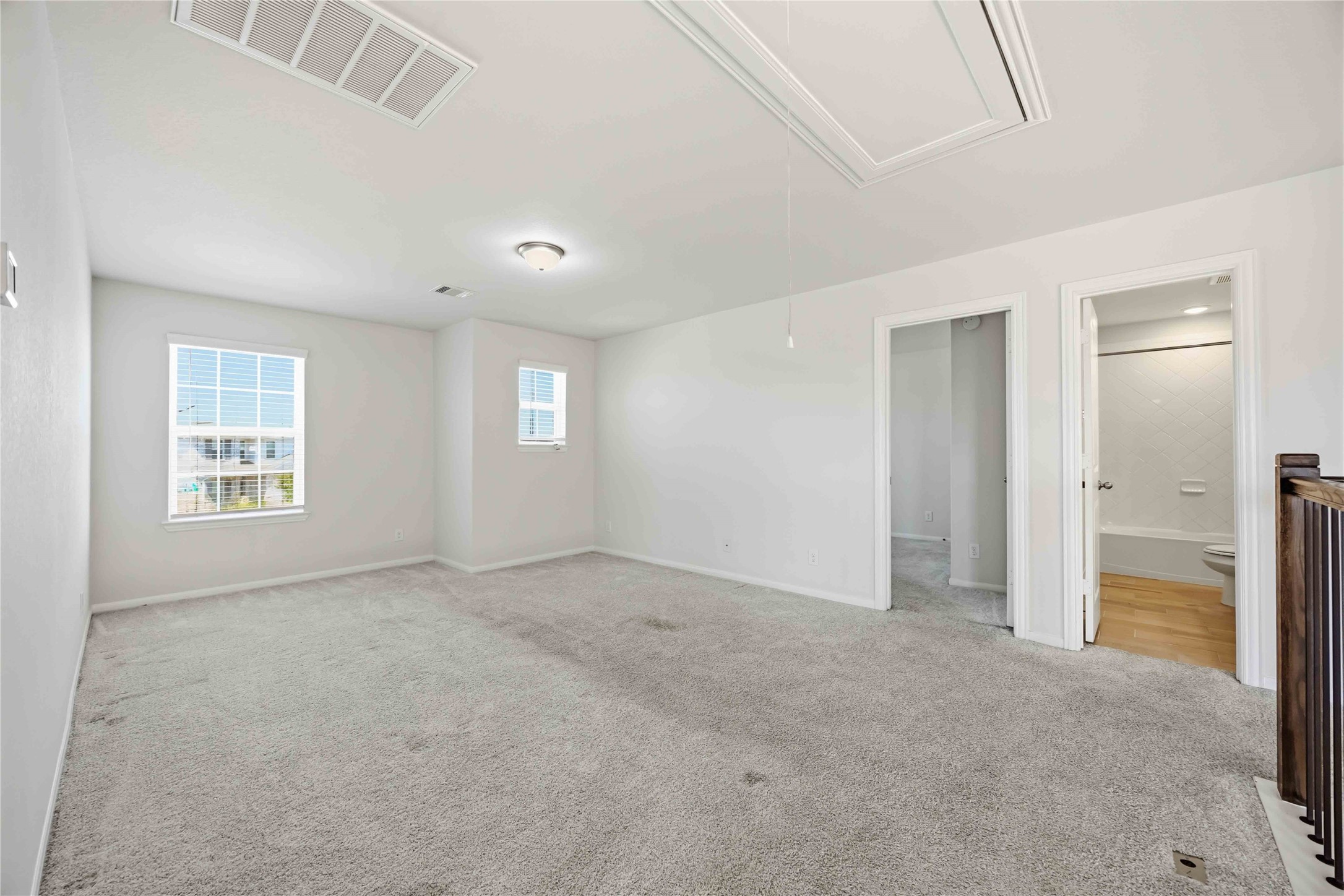 2402 Mount Dana Drive Property Photo 18
