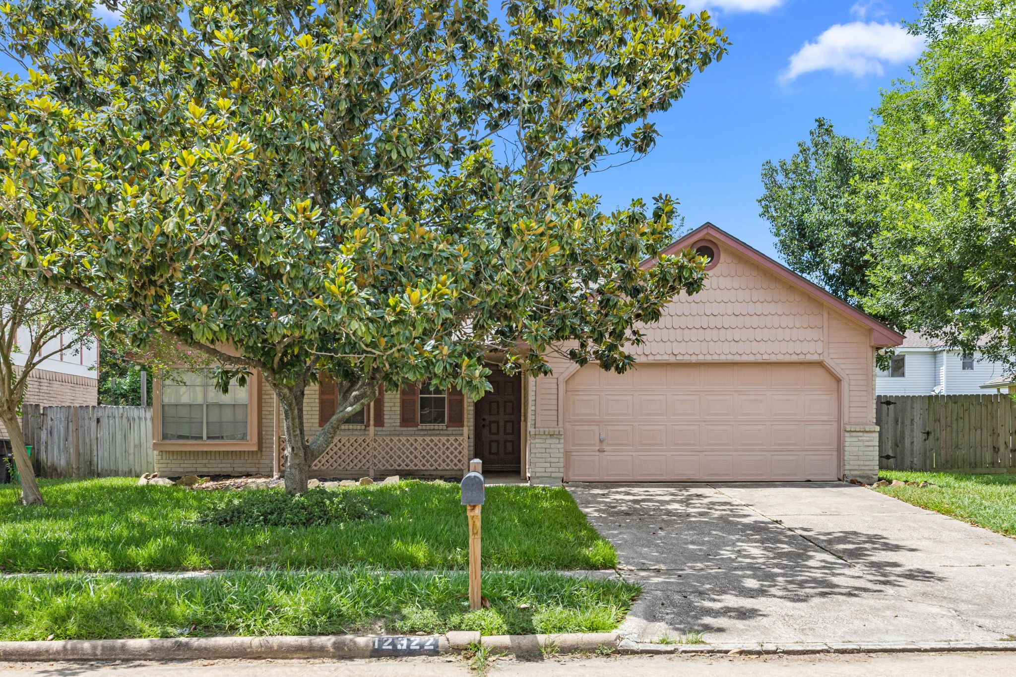 12322 White River Dr Property Photo 1