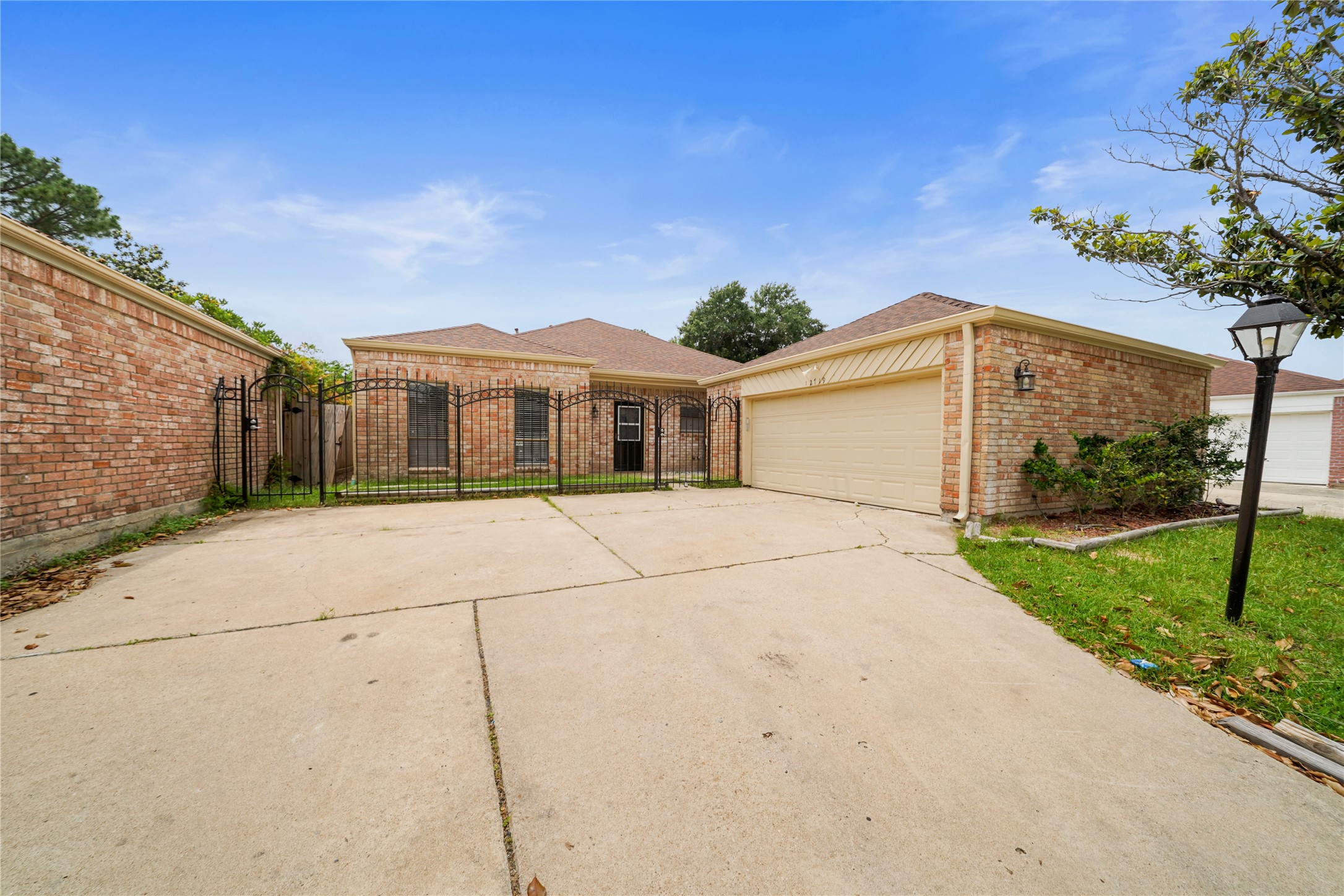 12719 Ashford Chase Drive Property Photo 1