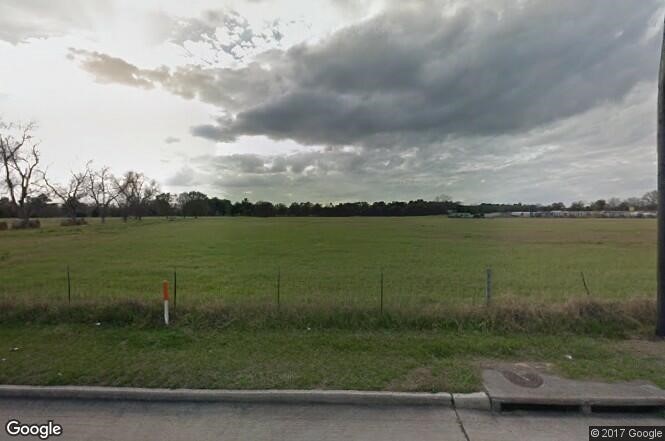 18415 Stuebner Airline Road Property Photo 7