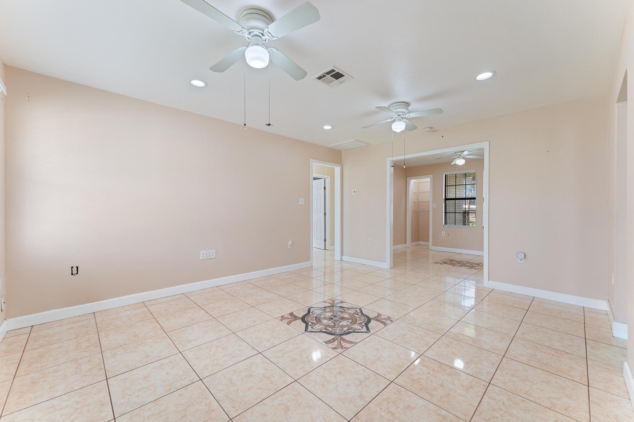 1923 Tabor Street Property Photo 5