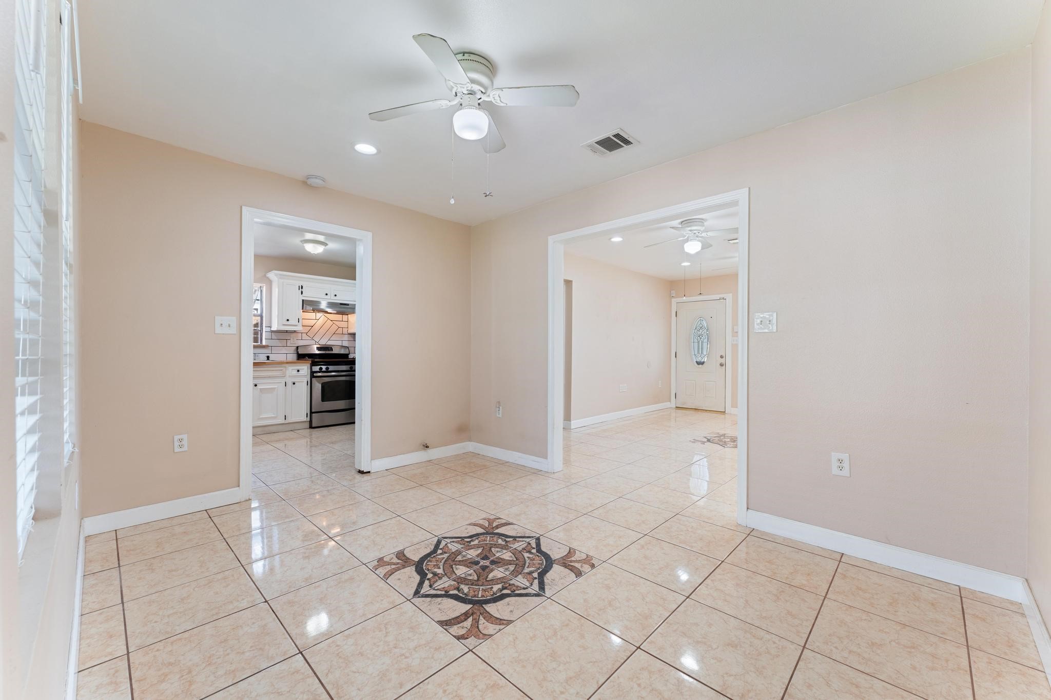 1923 Tabor Street Property Photo 8