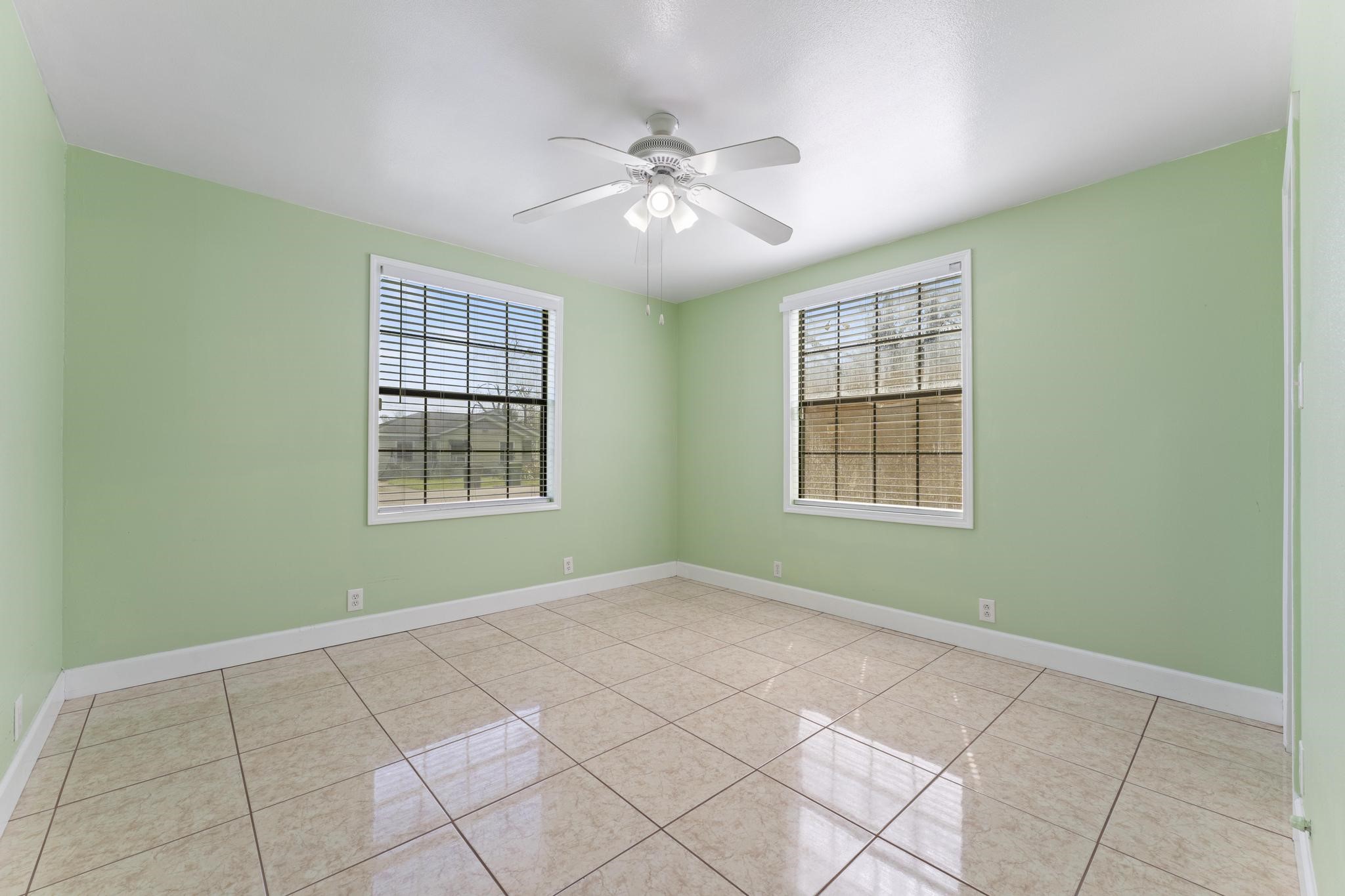 1923 Tabor Street Property Photo 15