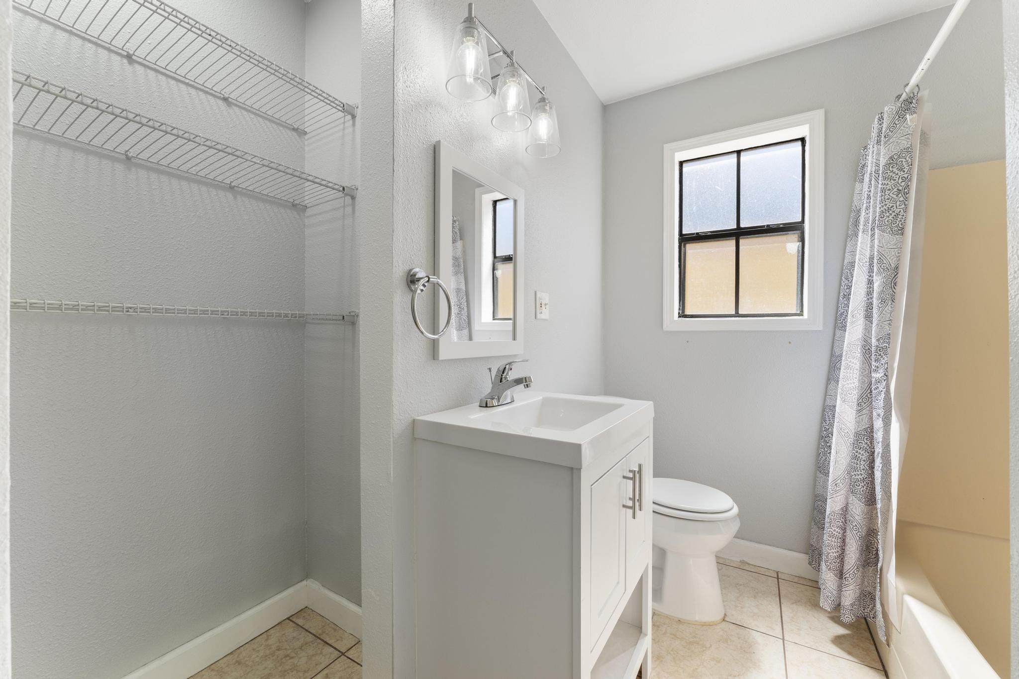 1923 Tabor Street Property Photo 18