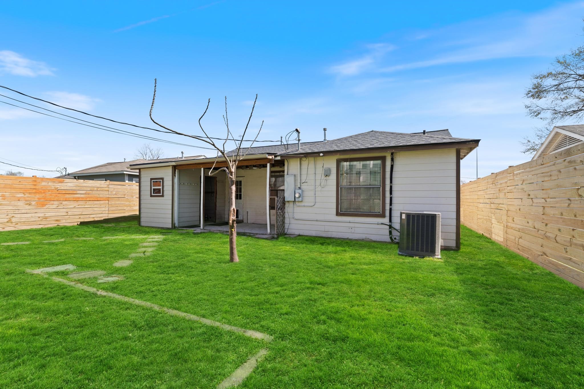 1923 Tabor Street Property Photo 22