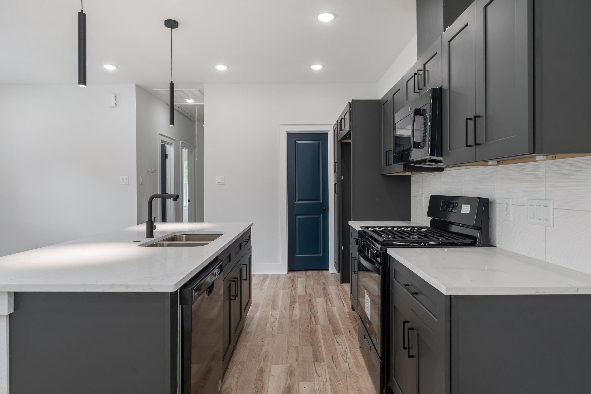 1026 Junell Street Property Photo 7