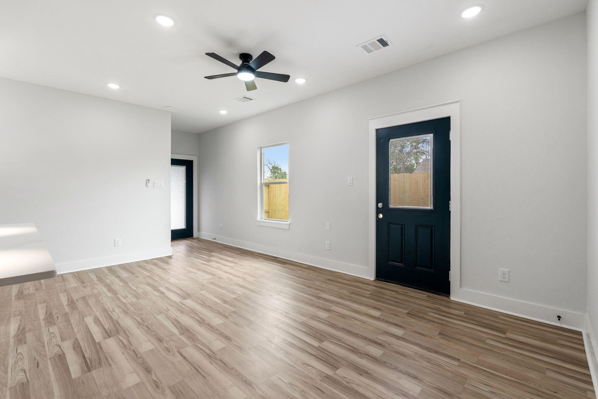 1026 Junell Street Property Photo 11