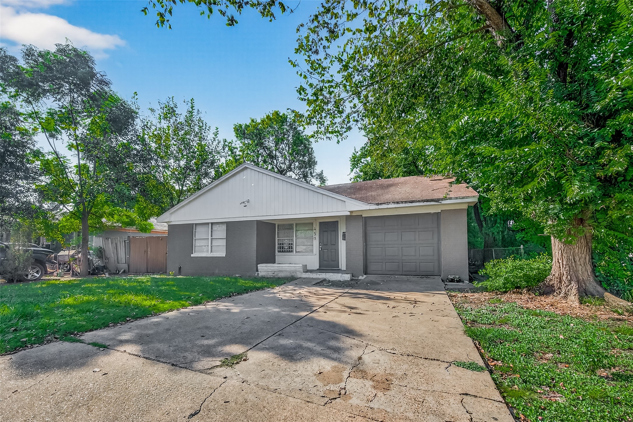 450 Glenburnie Drive Property Photo 5