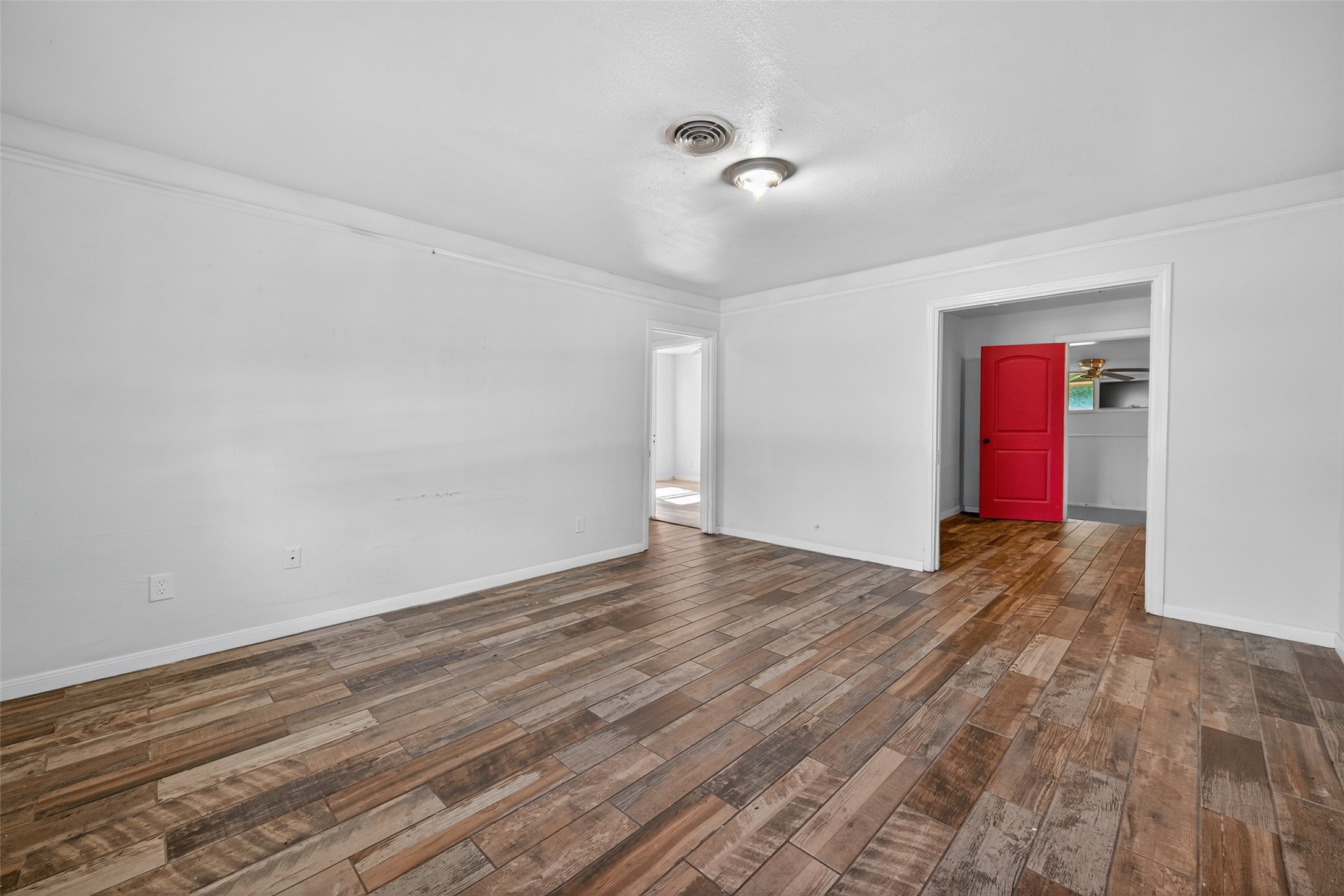 450 Glenburnie Drive Property Photo 7