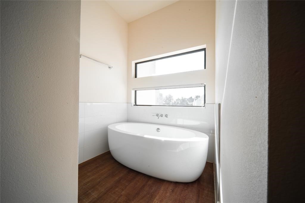 2212 Francis Street Property Photo 25
