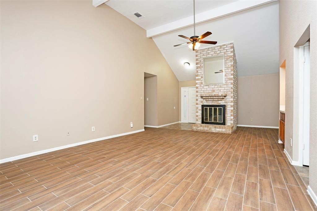 21623 Park York Drive Property Photo 4
