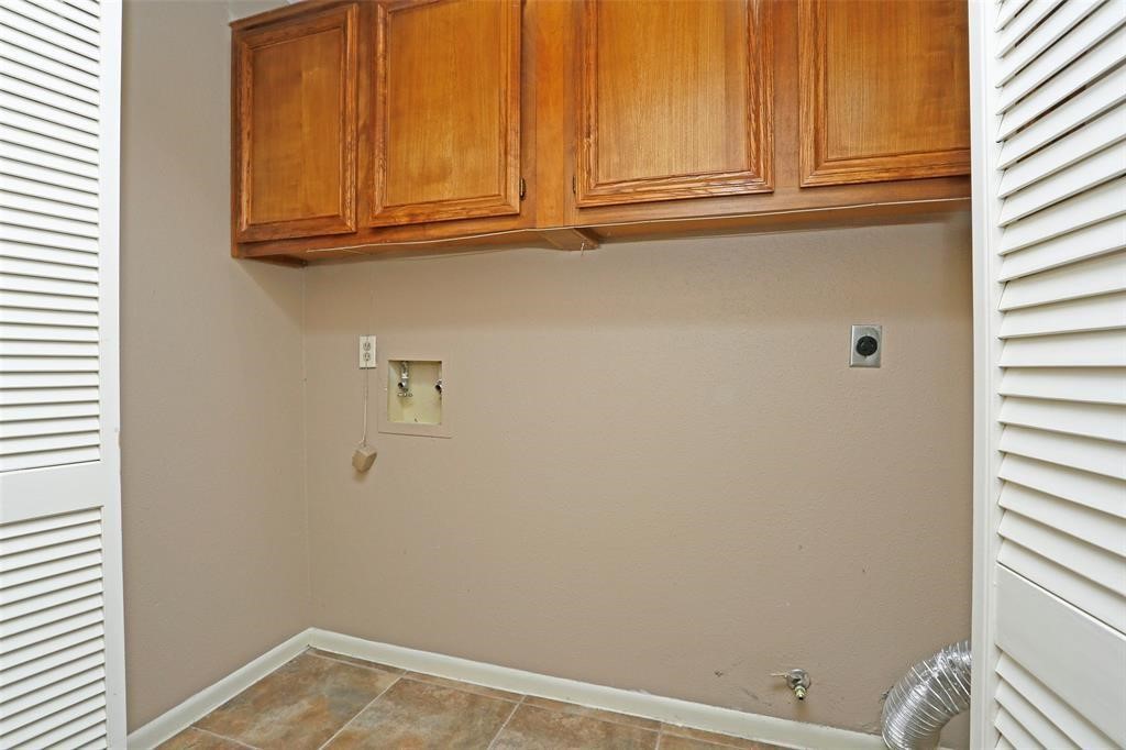 21623 Park York Drive Property Photo 12