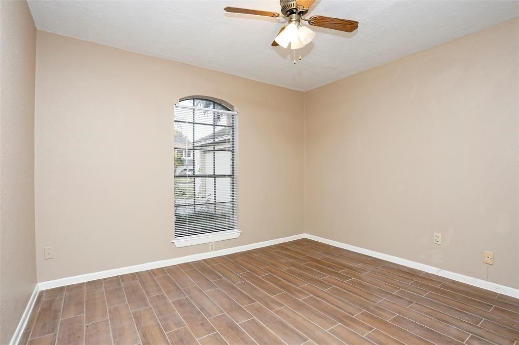 21623 Park York Drive Property Photo 24