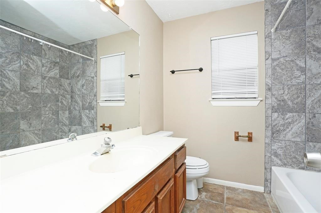 21623 Park York Drive Property Photo 27