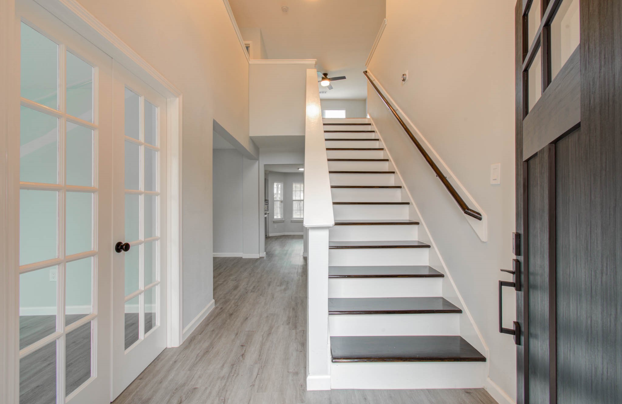 9226 Eaglewood Spring Dr Property Photo 2