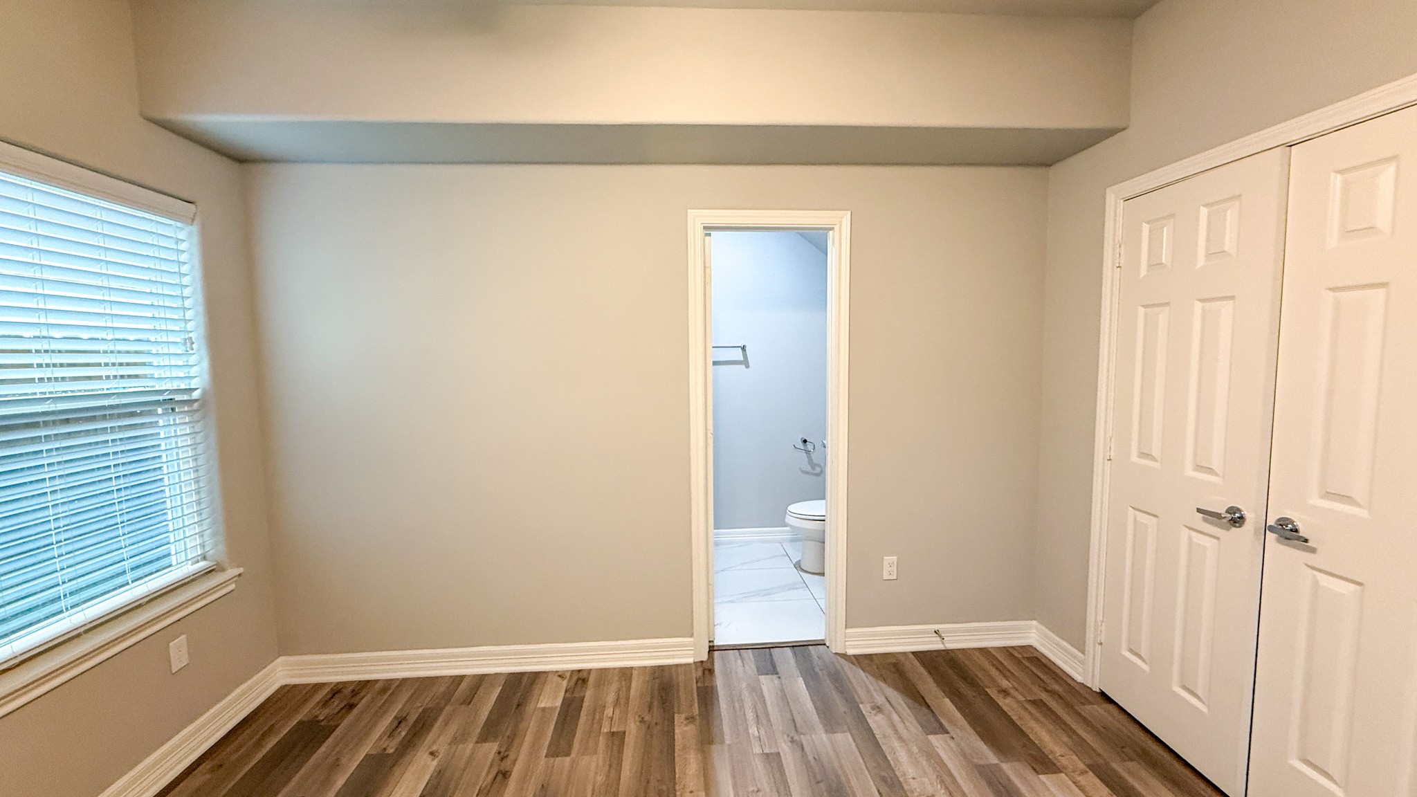7823 Gladstone Street B2 Property Photo 10