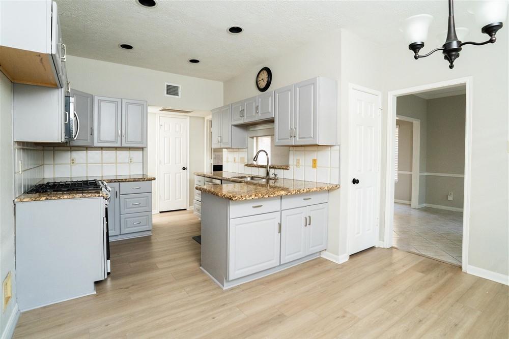 16434 Concord Falls Lane Property Photo 10