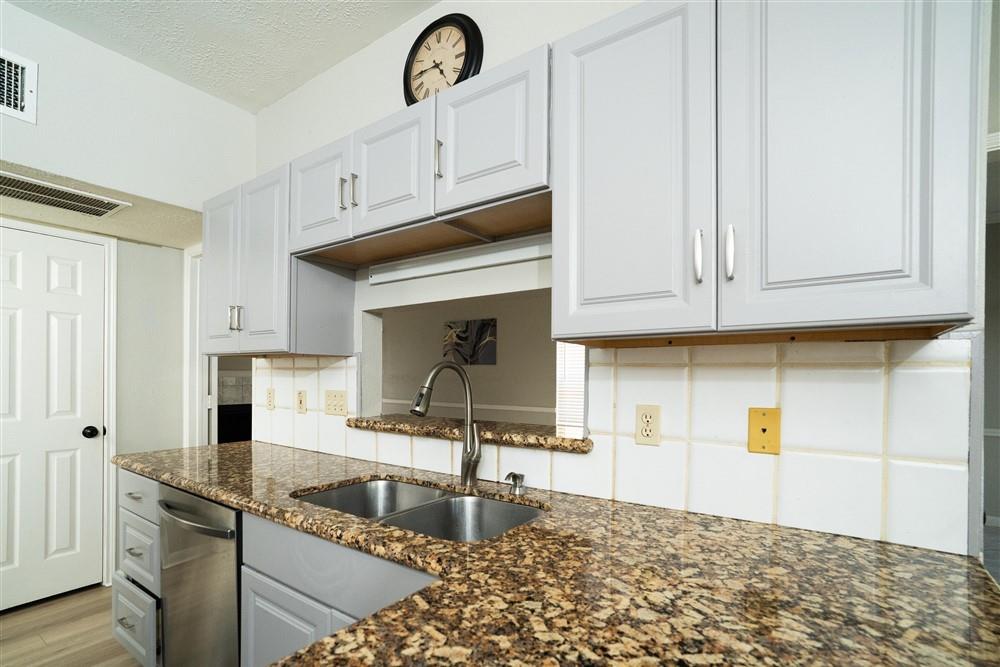 16434 Concord Falls Lane Property Photo 14