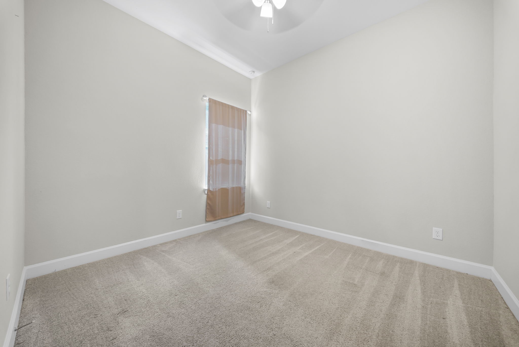 407 Micaela Meadows Court Property Photo 16
