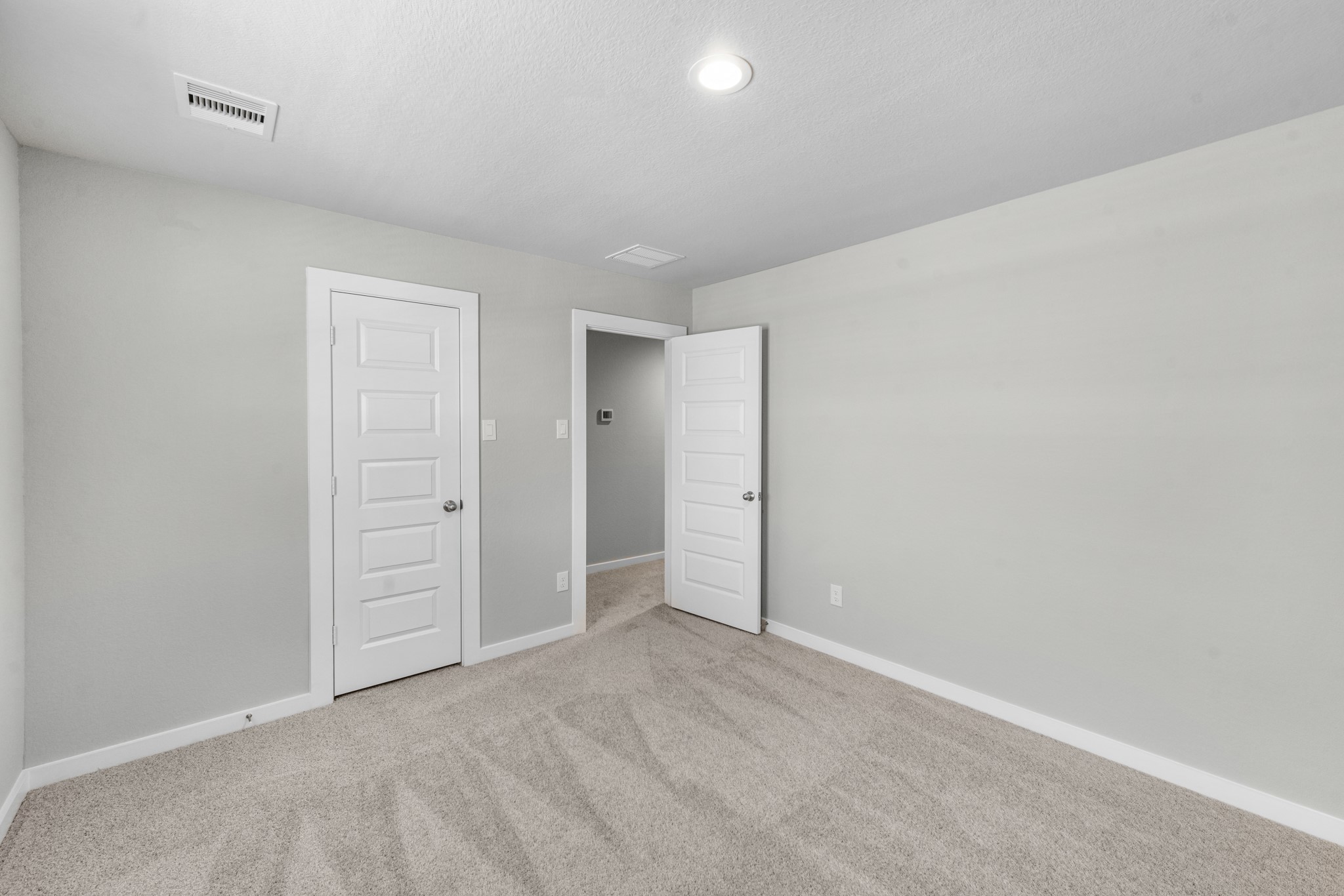 3811 Rosita Mint Court Property Photo 9
