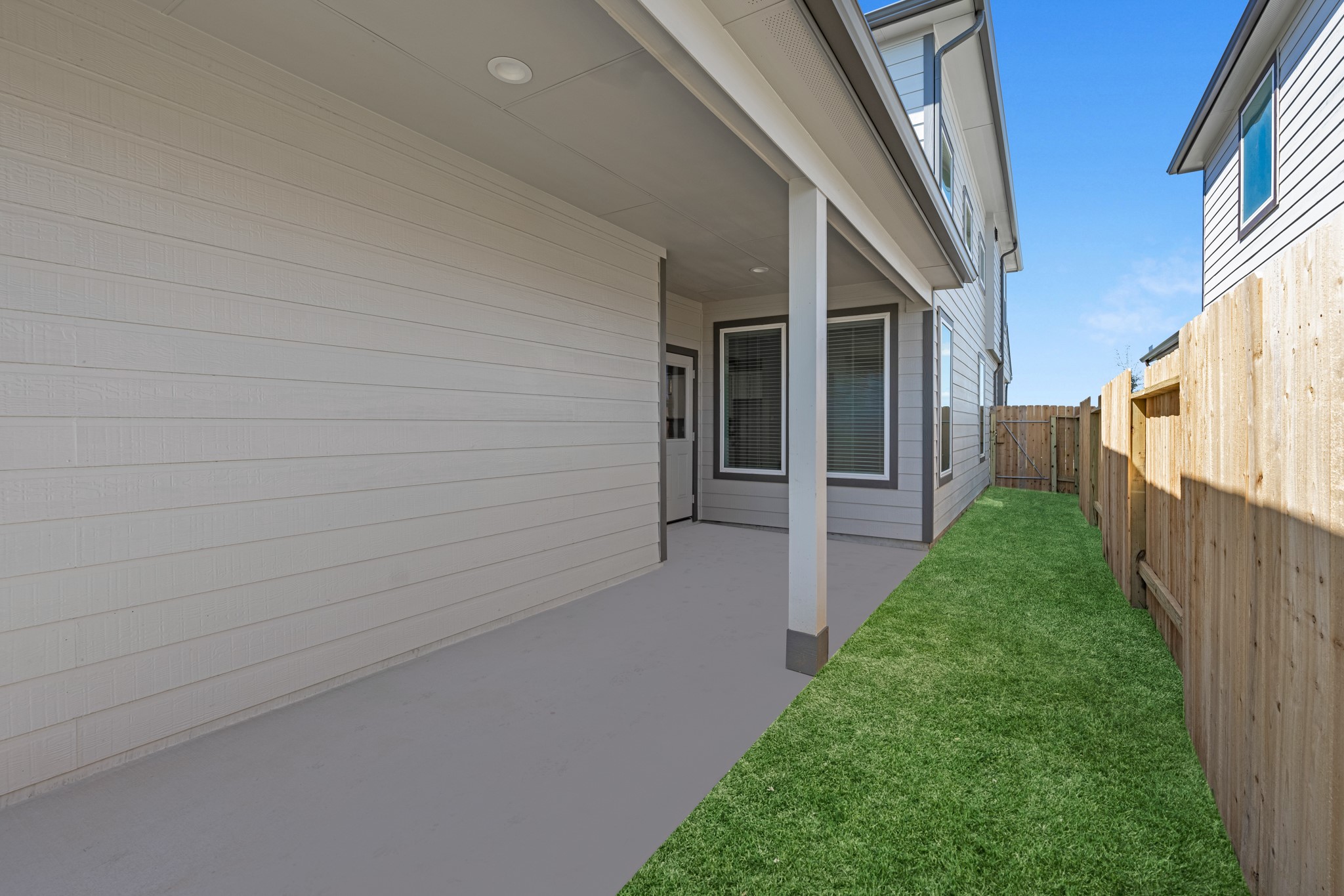 3811 Rosita Mint Court Property Photo 25