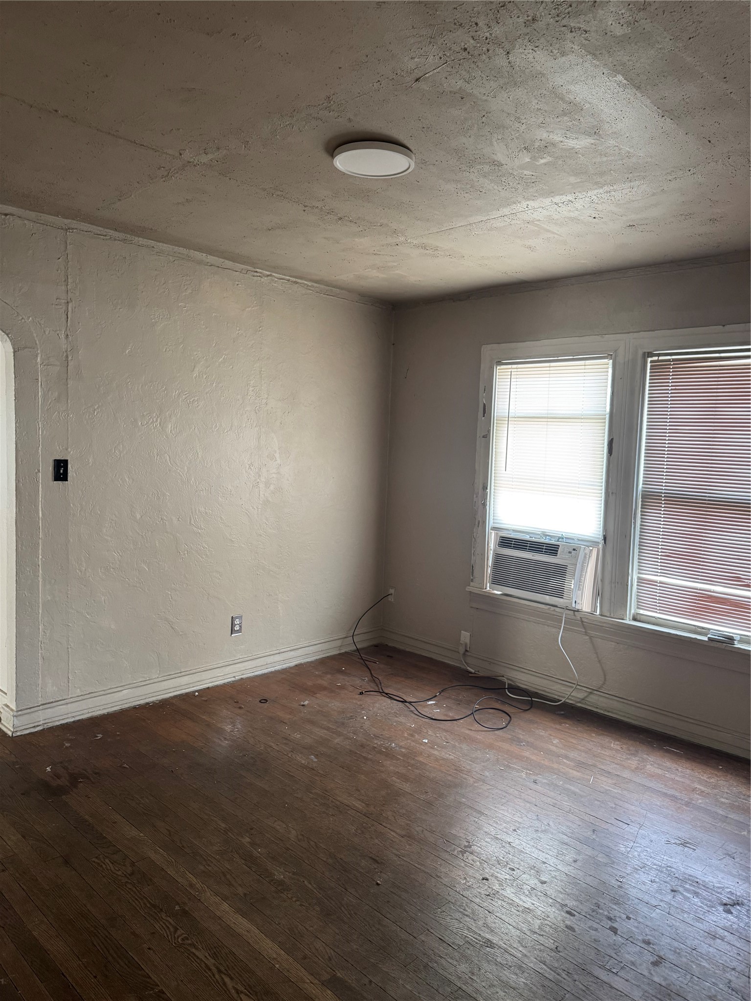 2213 Wheeler Street Property Photo 9