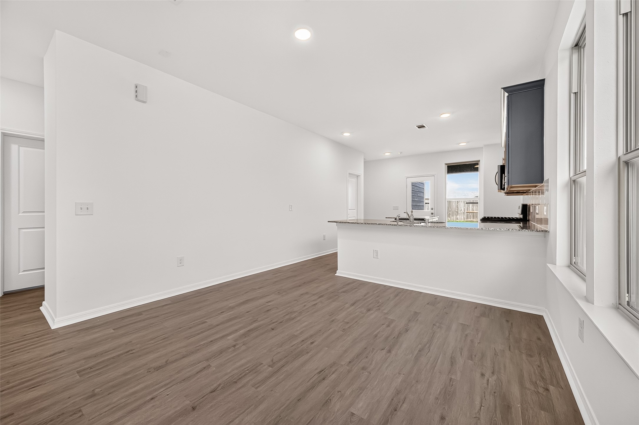 16737 Oak Bough Drive Property Photo 8