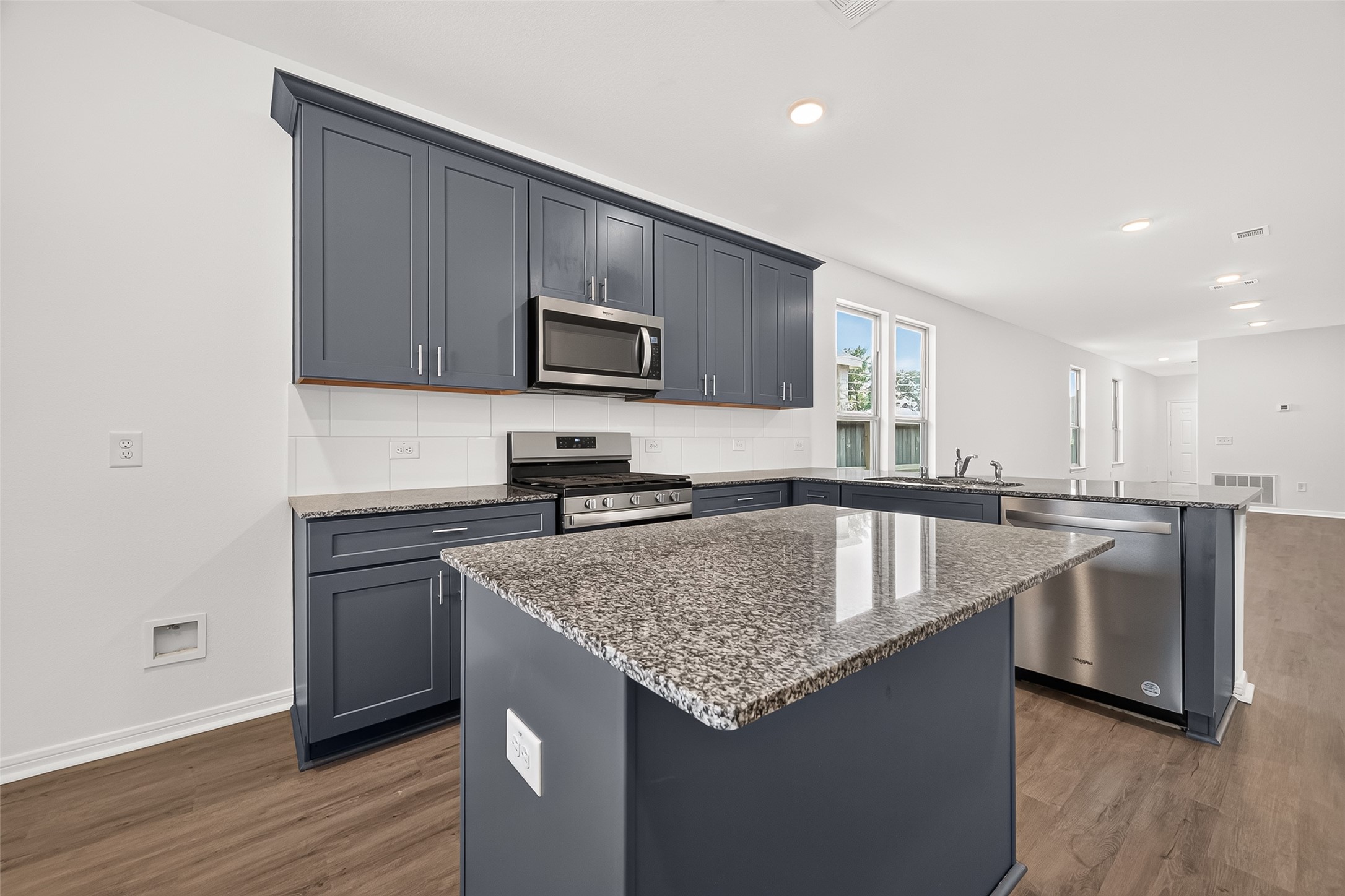 16737 Oak Bough Drive Property Photo 17