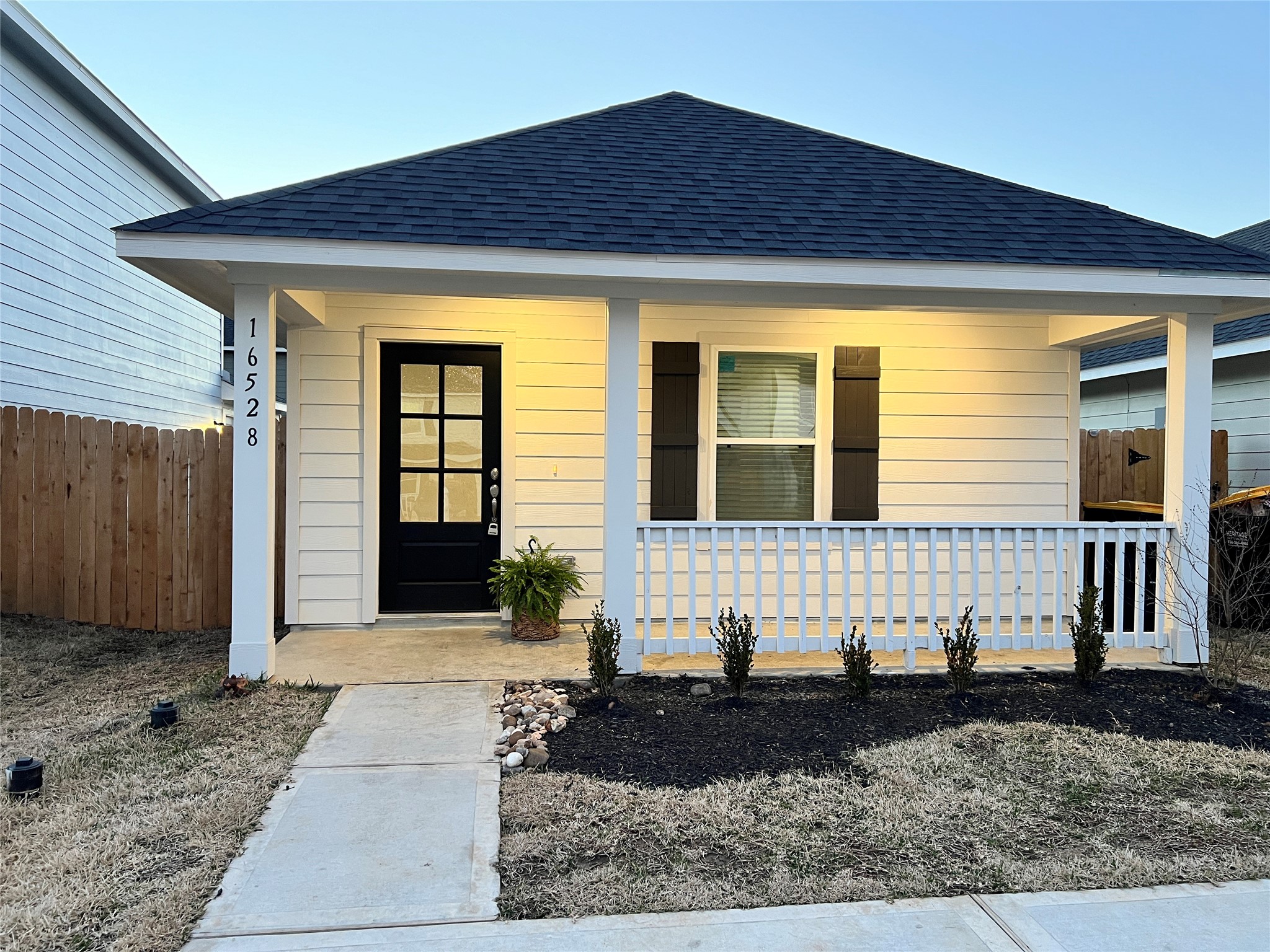 16528 Jasmine Marie Place Property Photo 1