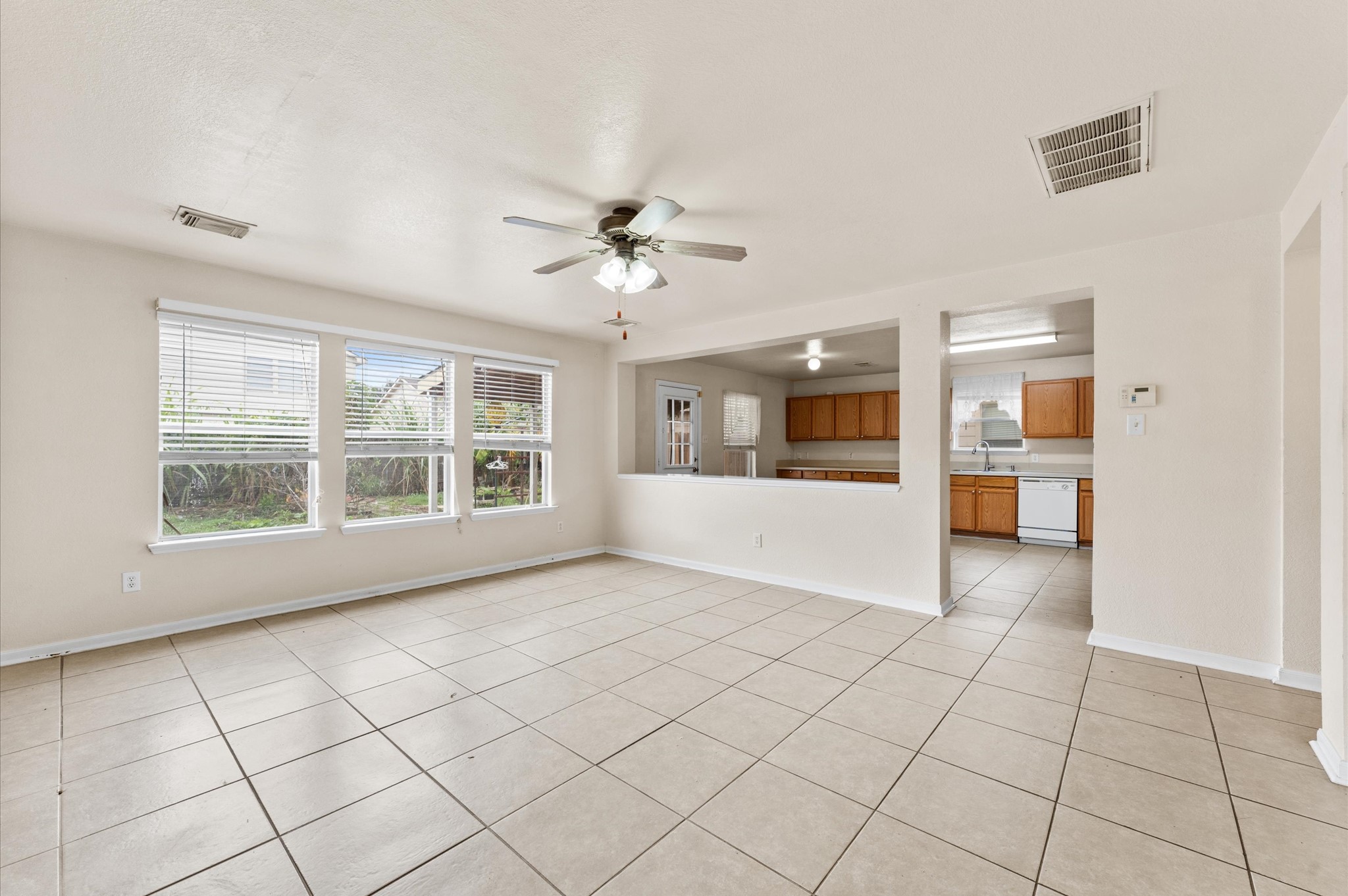 15427 Western Skies Drive Property Photo 7