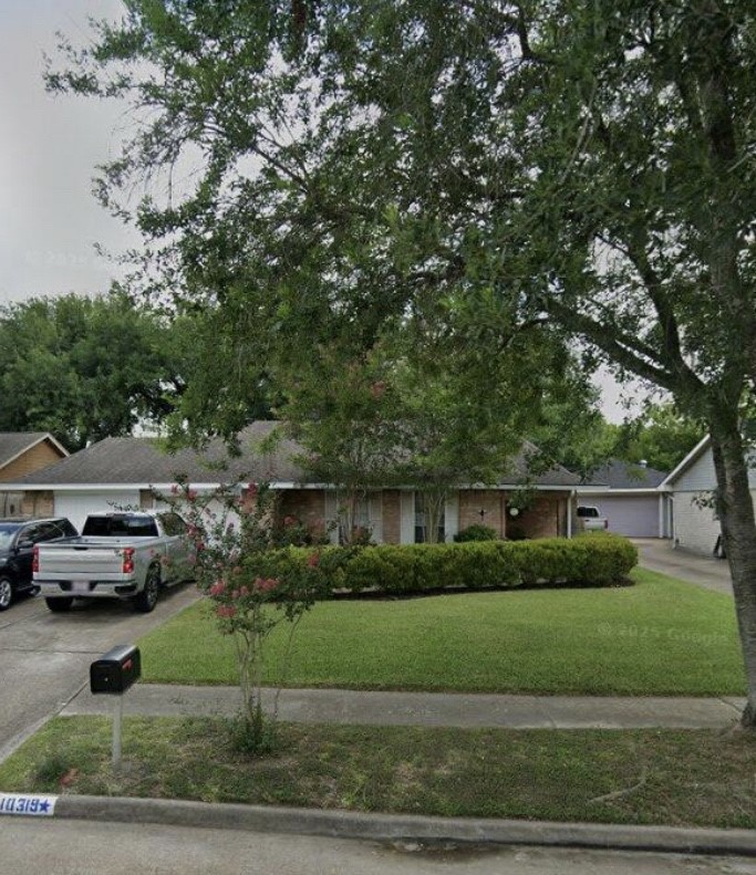 10319 Glenkirk Drive Property Photo 5