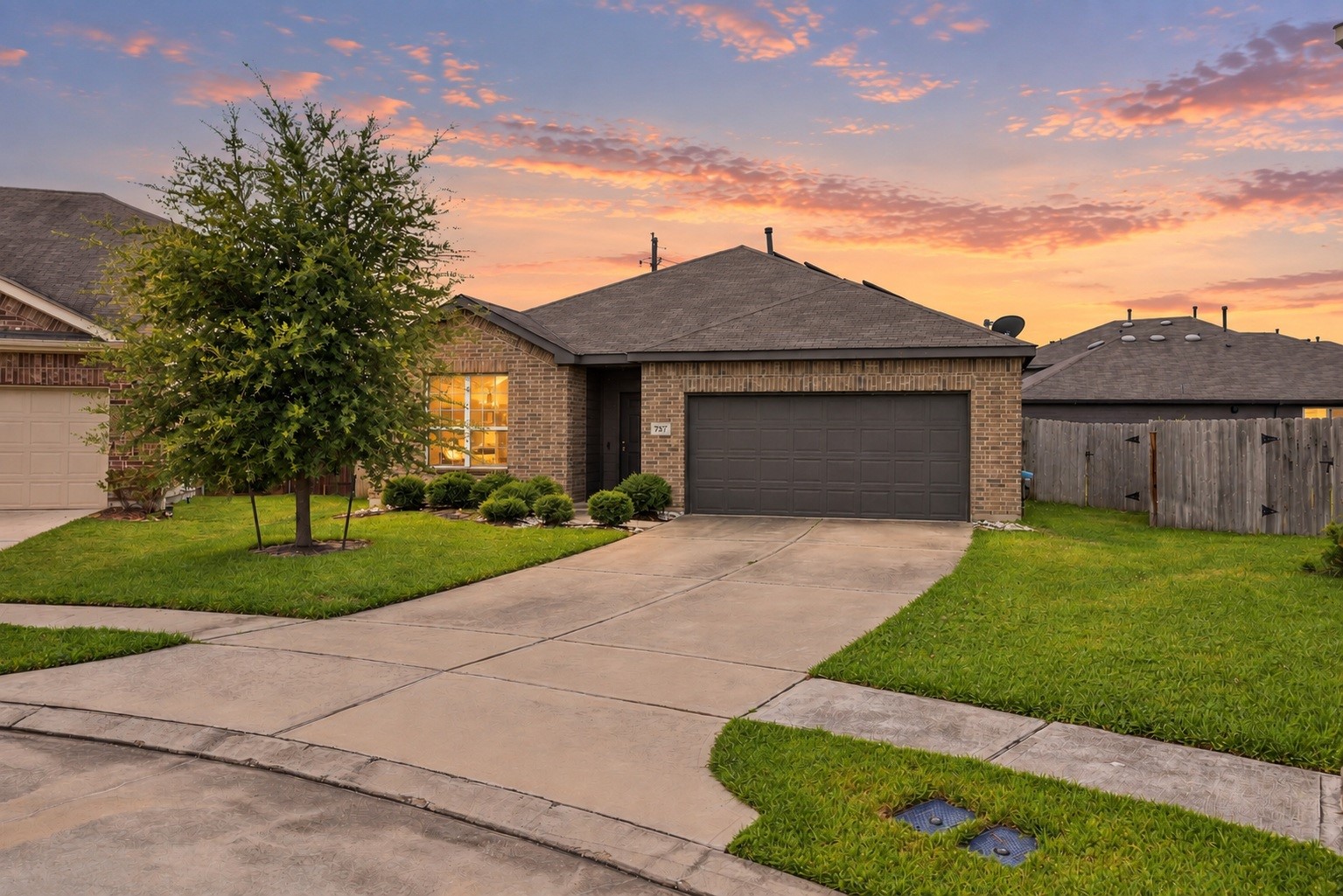 2307 Northern Great White Court Property Photo 1