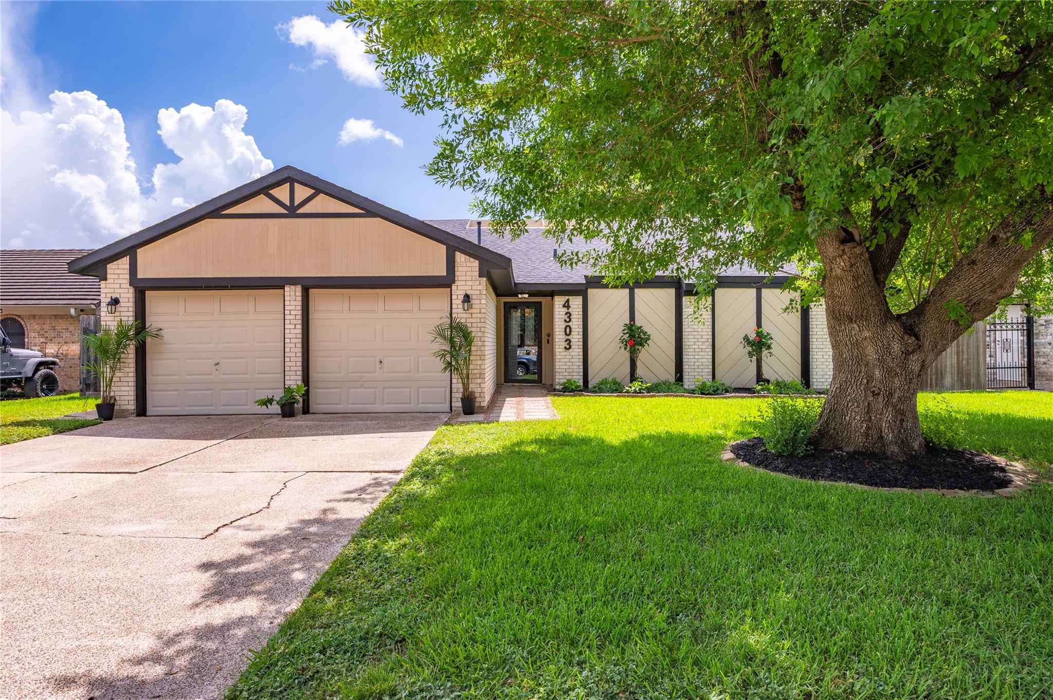 4303 Seneca Street, Pasadena TX 77504 Property Photo 1