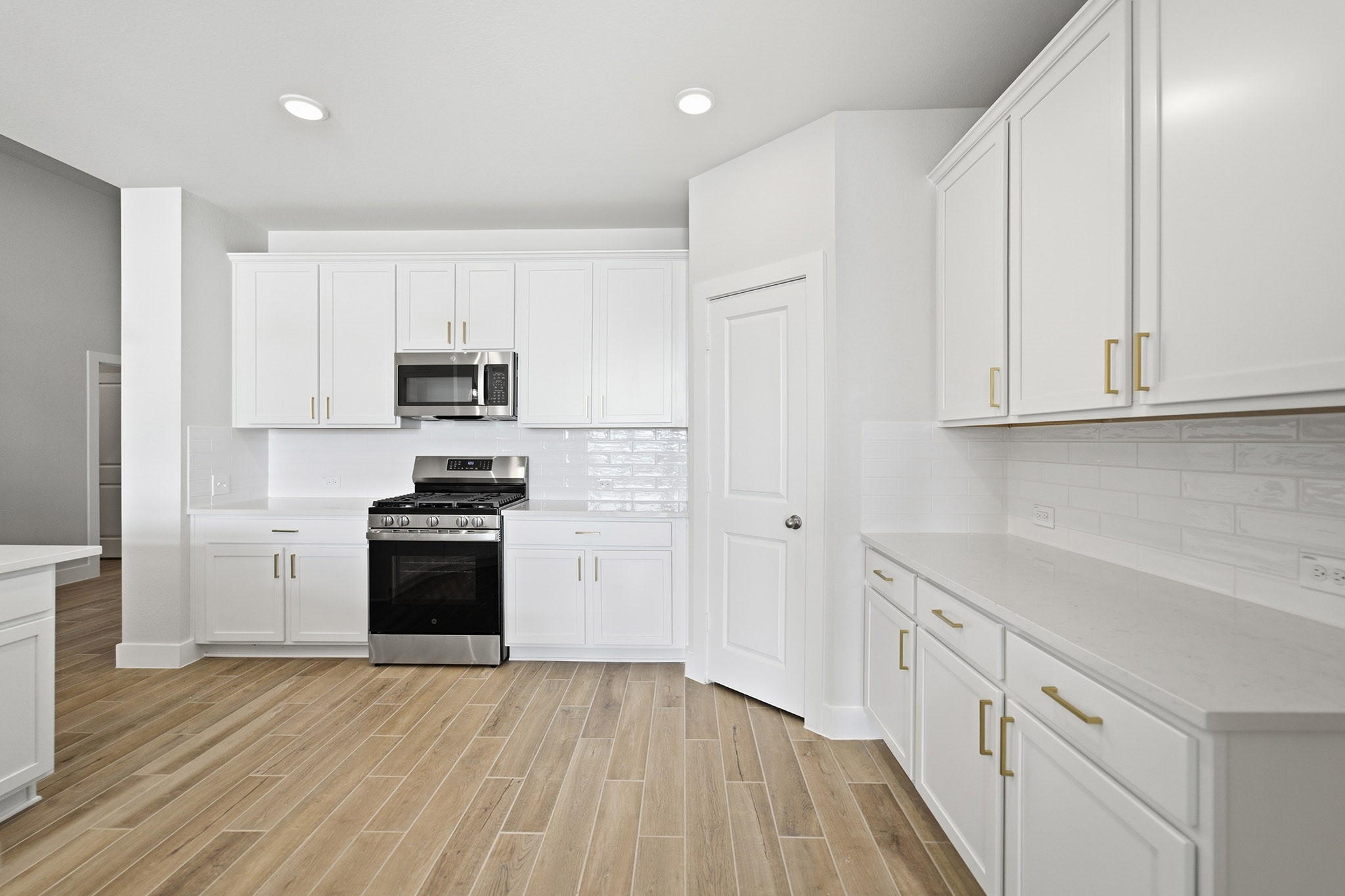 7942 Jade Crest Drive Property Photo 10