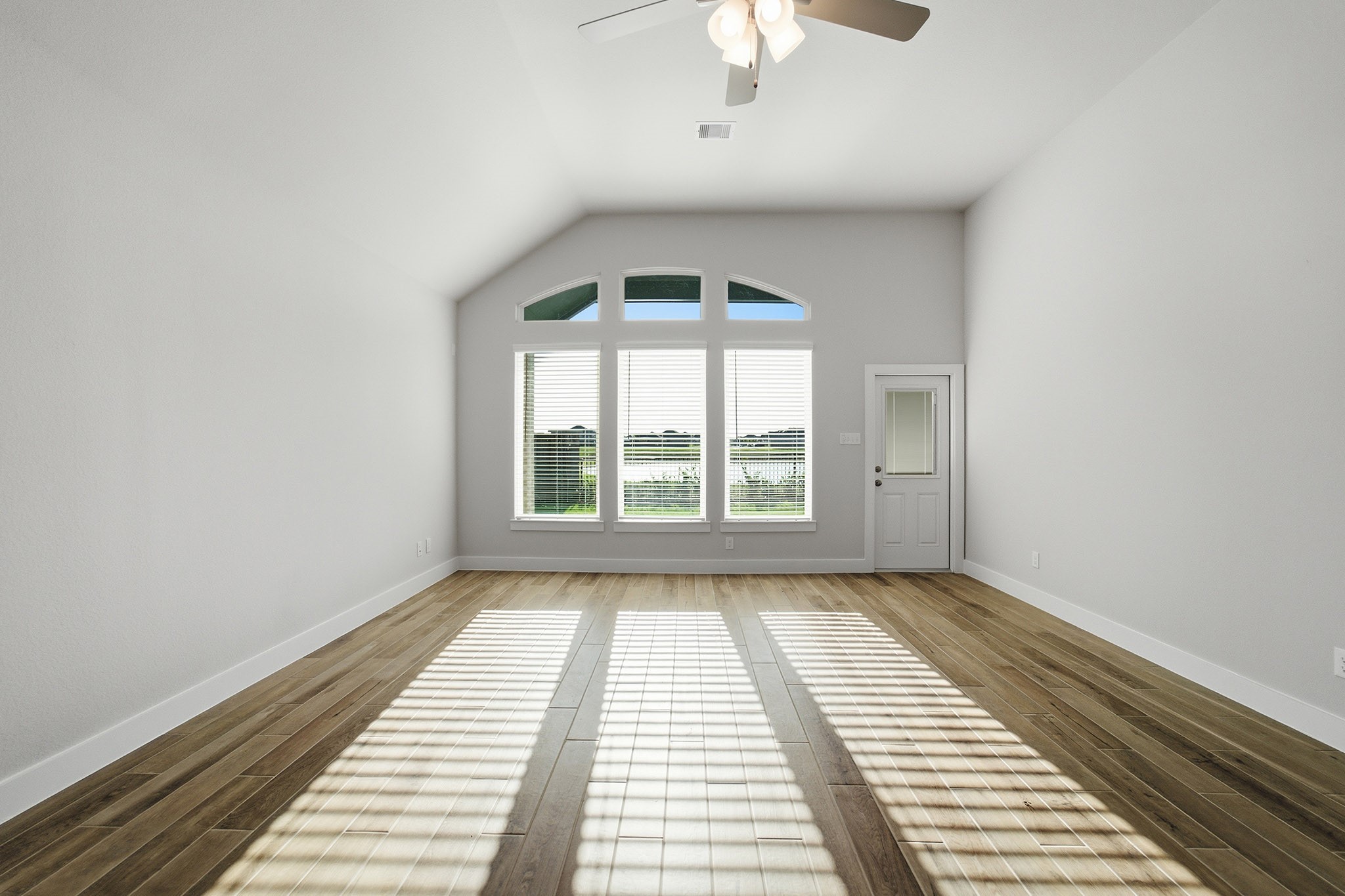 7942 Jade Crest Drive Property Photo 16