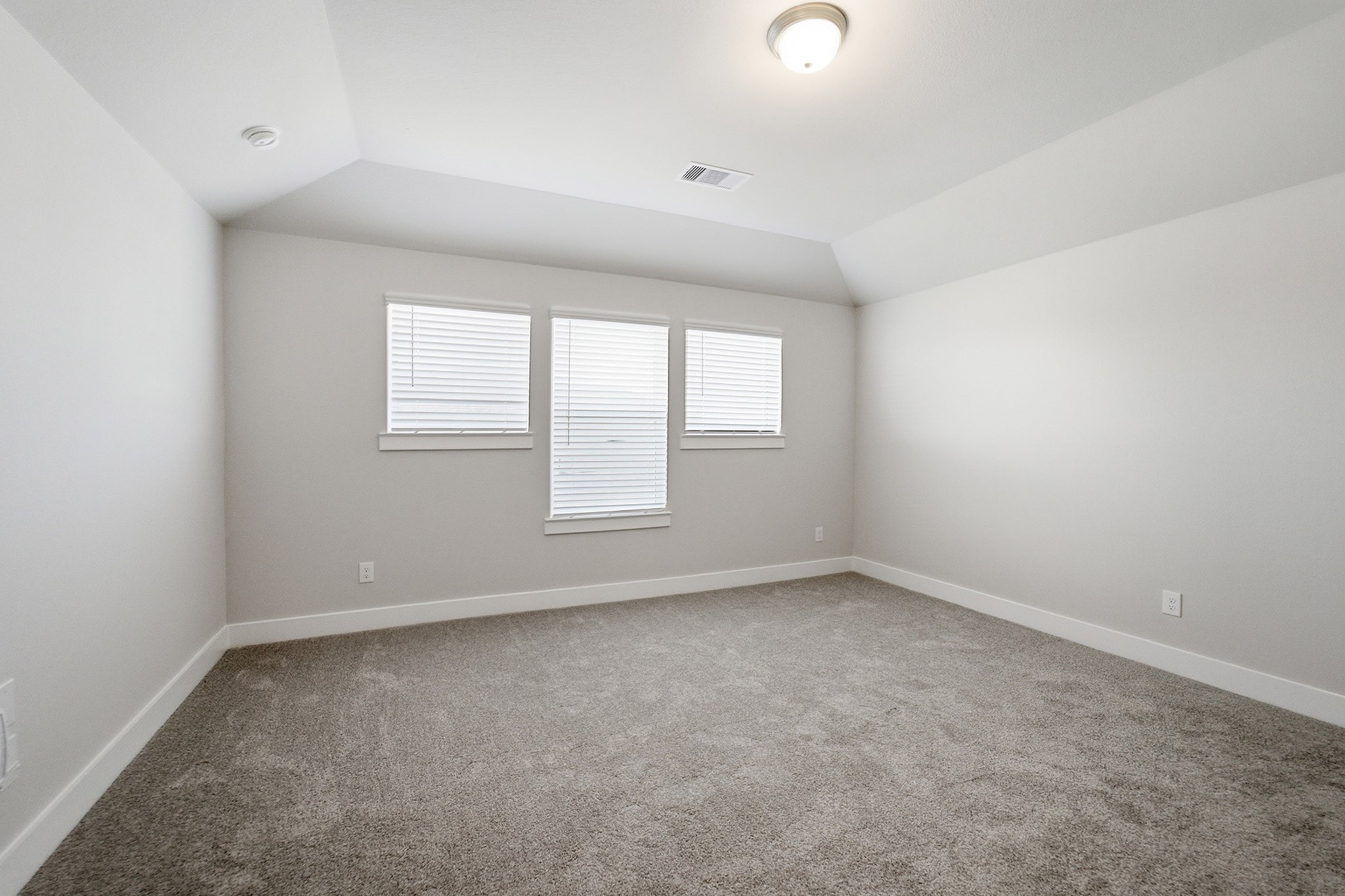 7942 Jade Crest Drive Property Photo 17