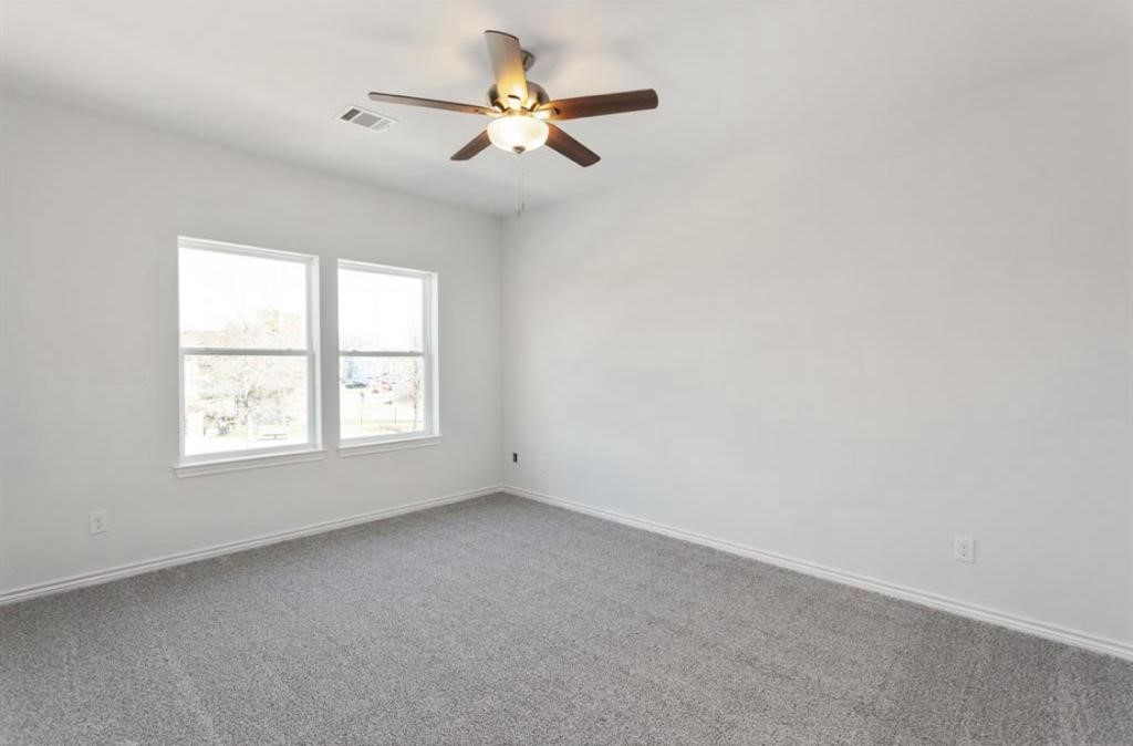 11623 Waldemar Drive Property Photo 12