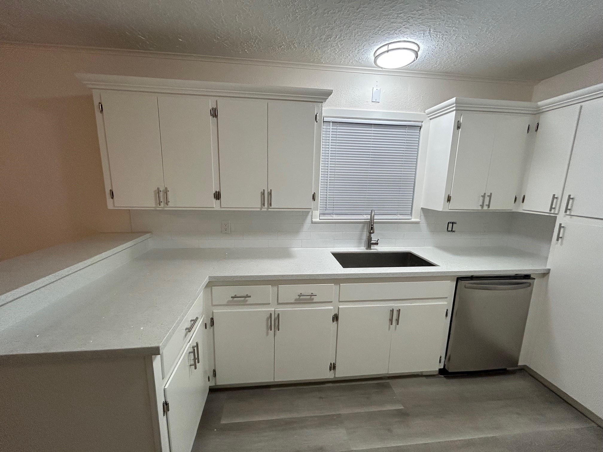 3210 Valley Brook Drive Property Photo 3