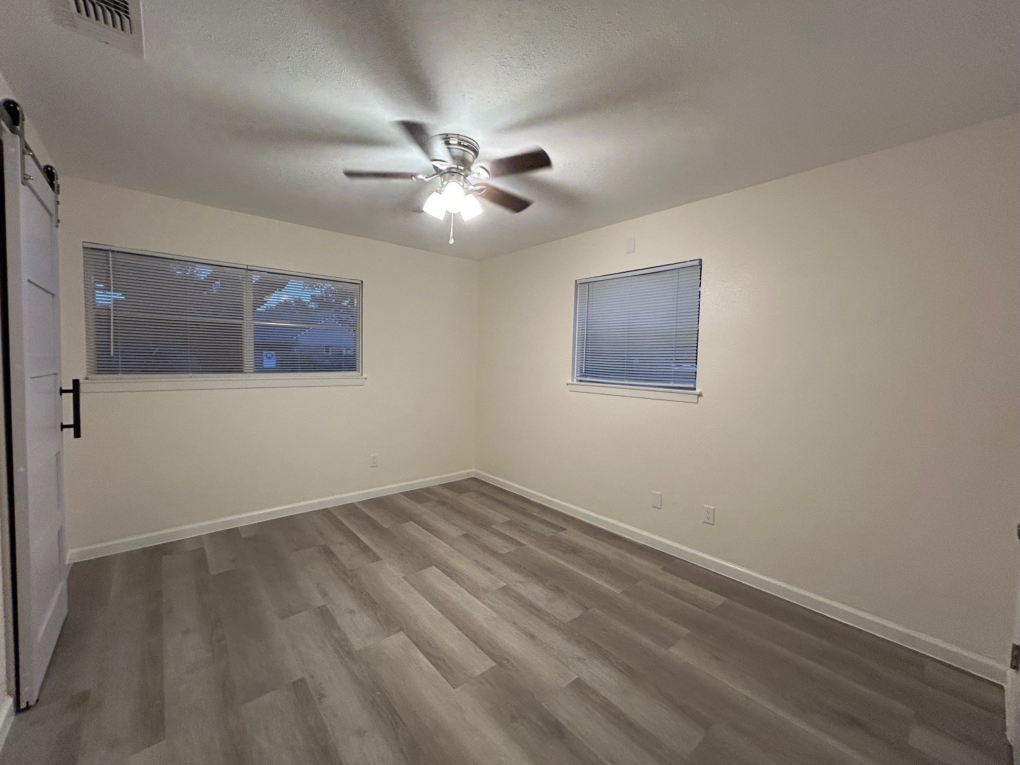 3210 Valley Brook Drive Property Photo 5