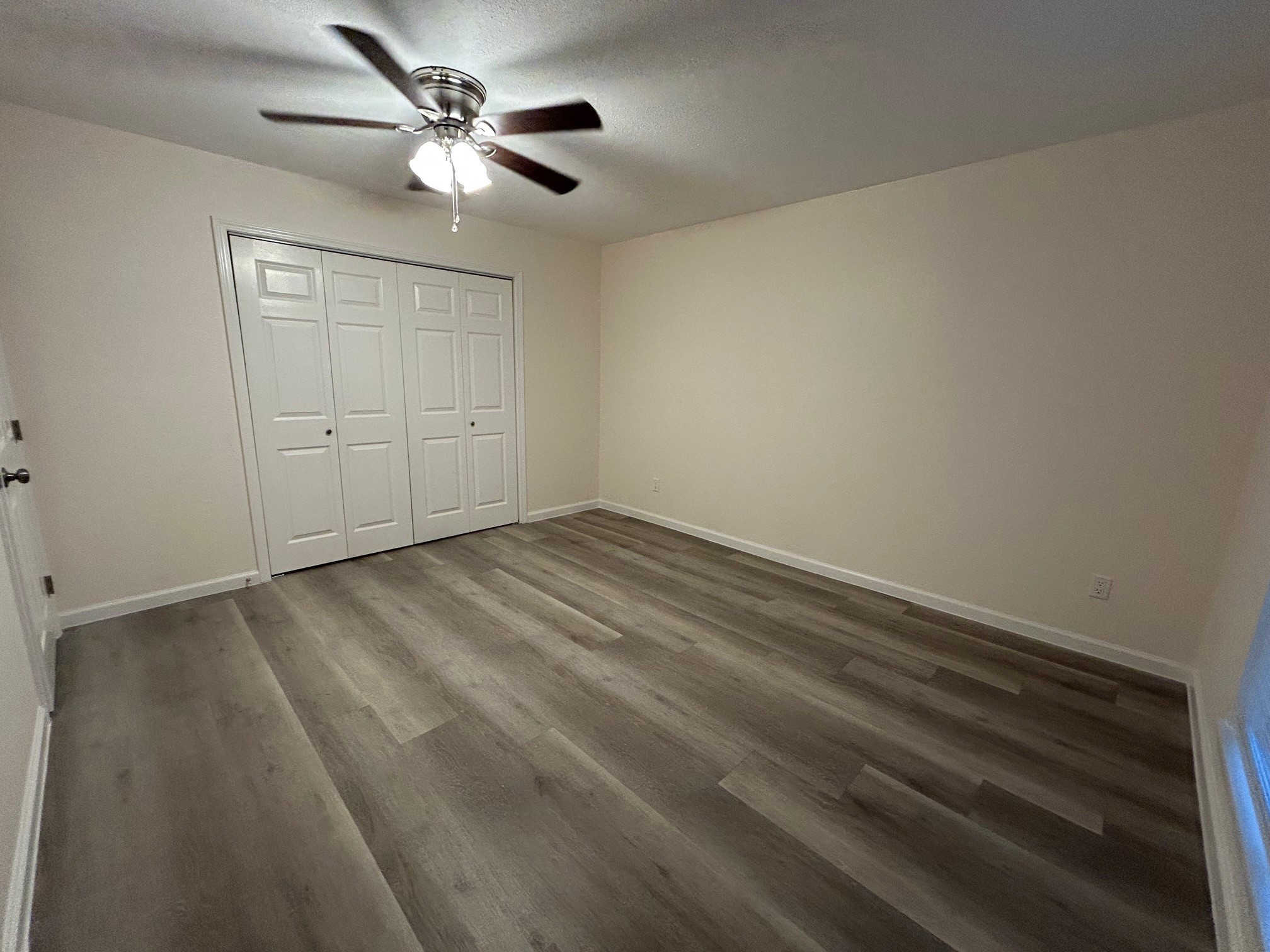 3210 Valley Brook Drive Property Photo 9