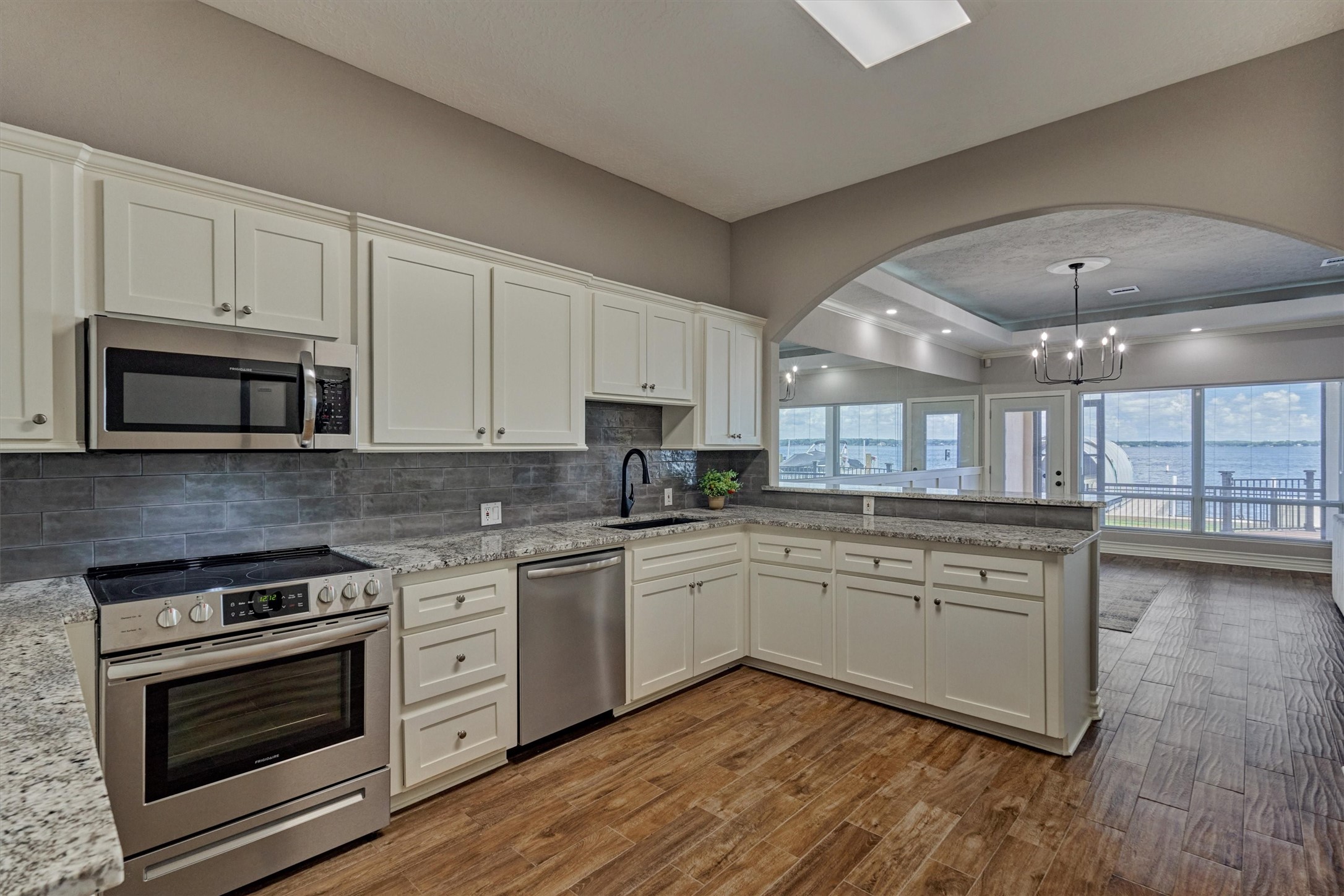 4 Regency Point Property Photo 19