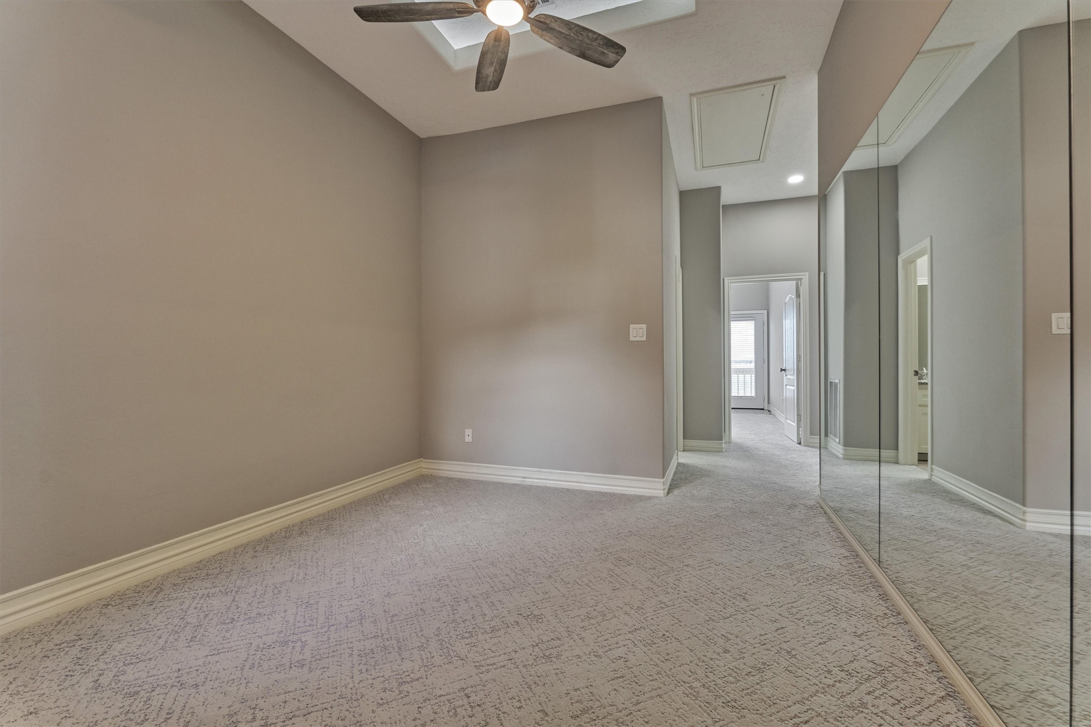 4 Regency Point Property Photo 21