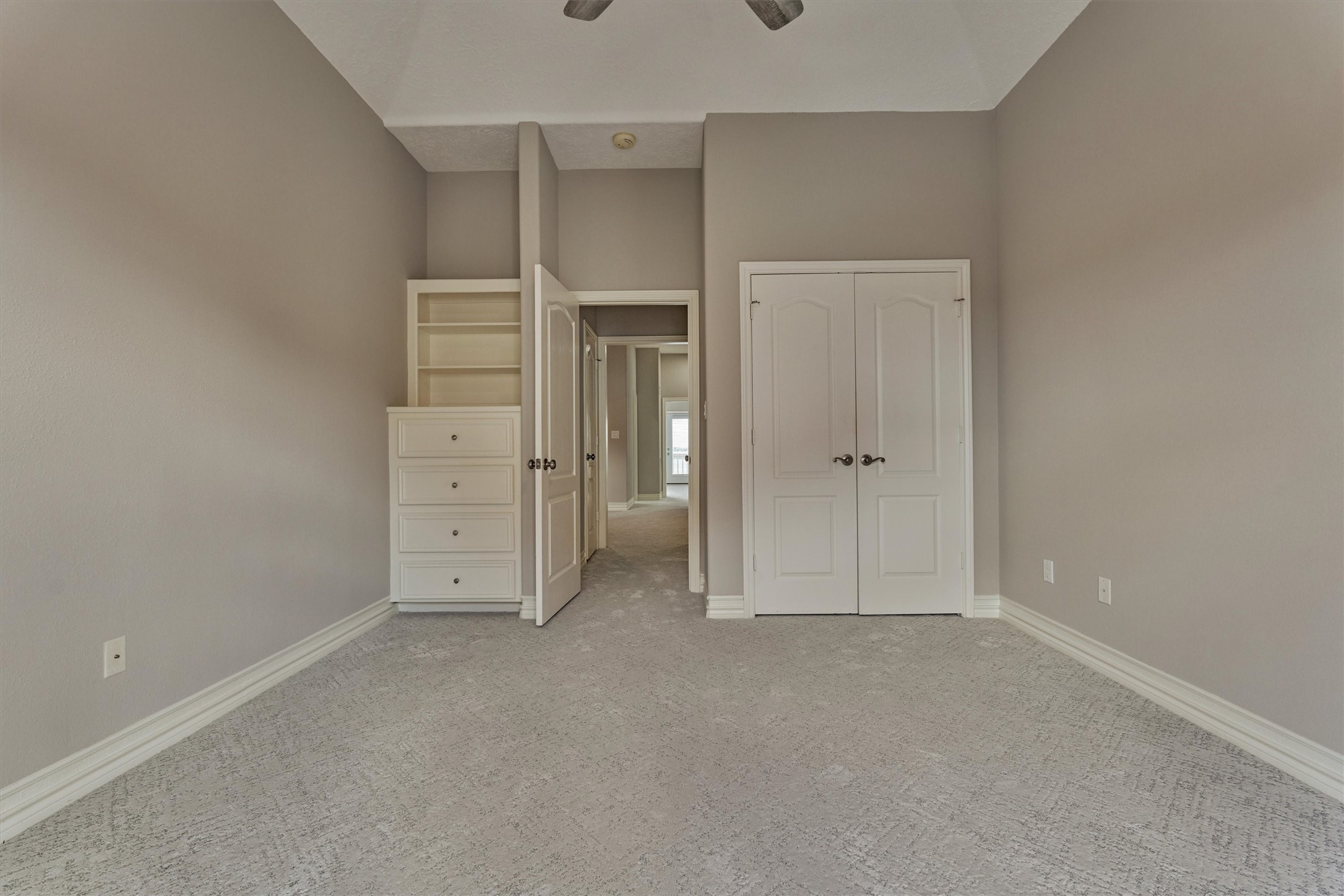 4 Regency Point Property Photo 31