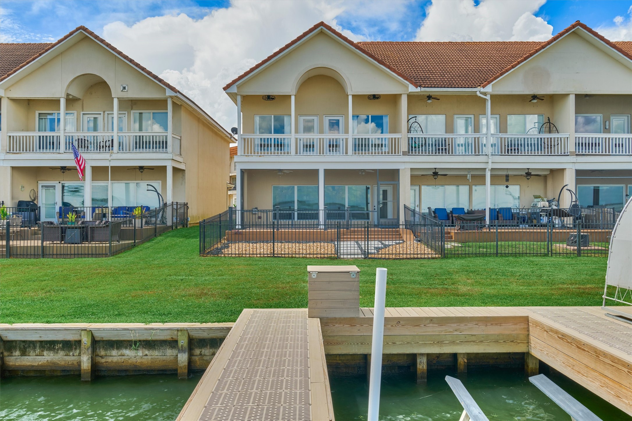 4 Regency Point Property Photo 40