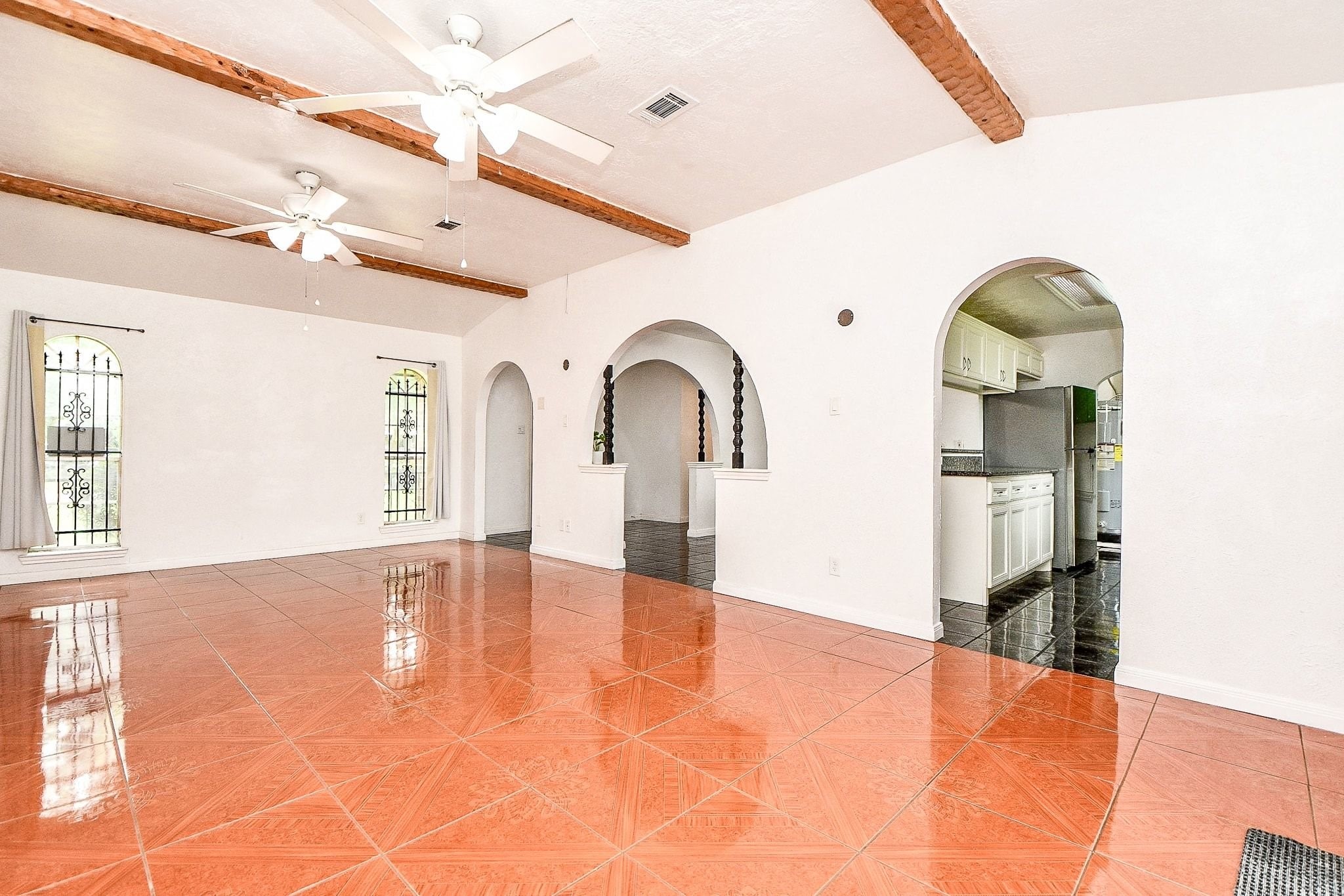 9037 Crestview Drive Property Photo 4