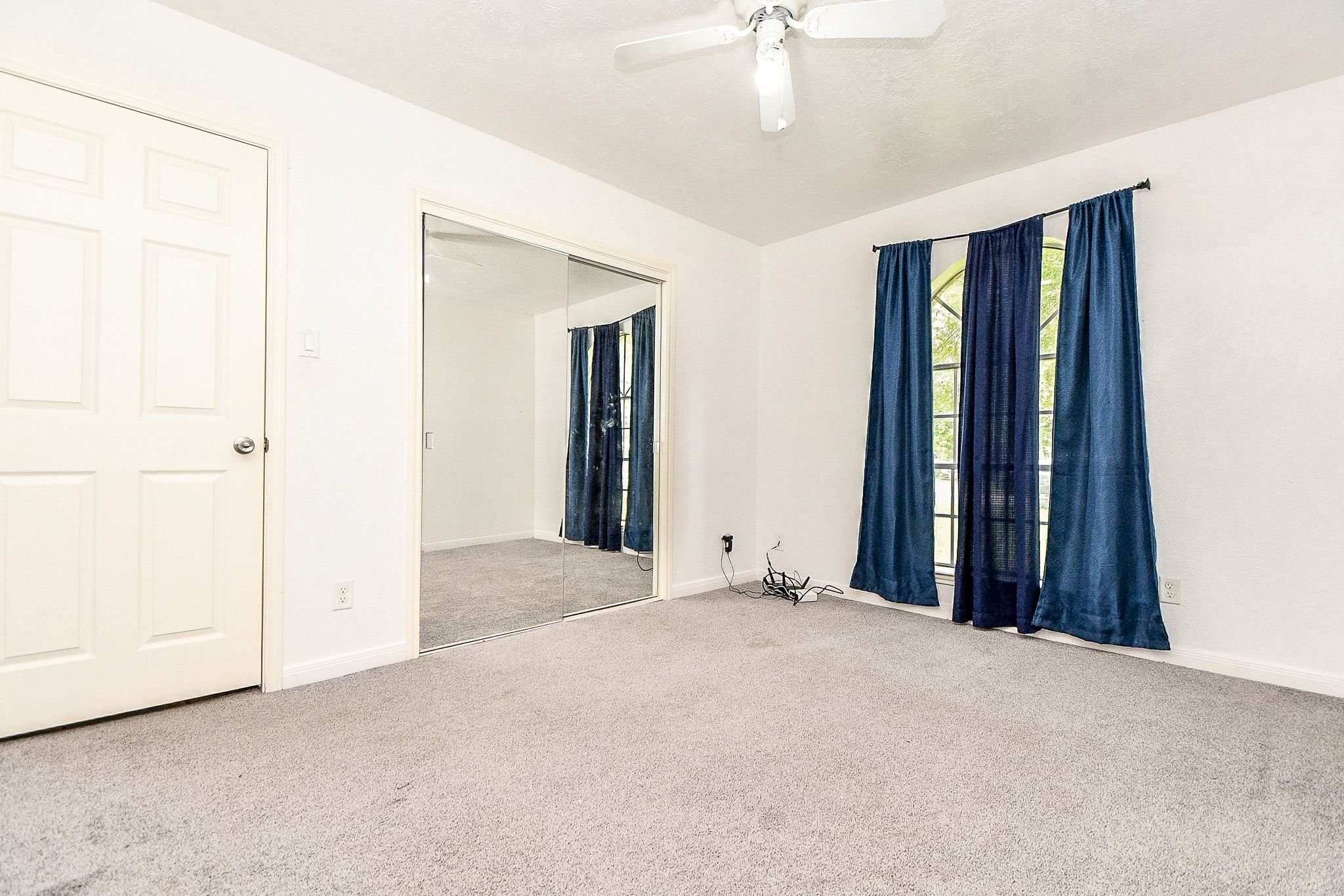 9037 Crestview Drive Property Photo 9