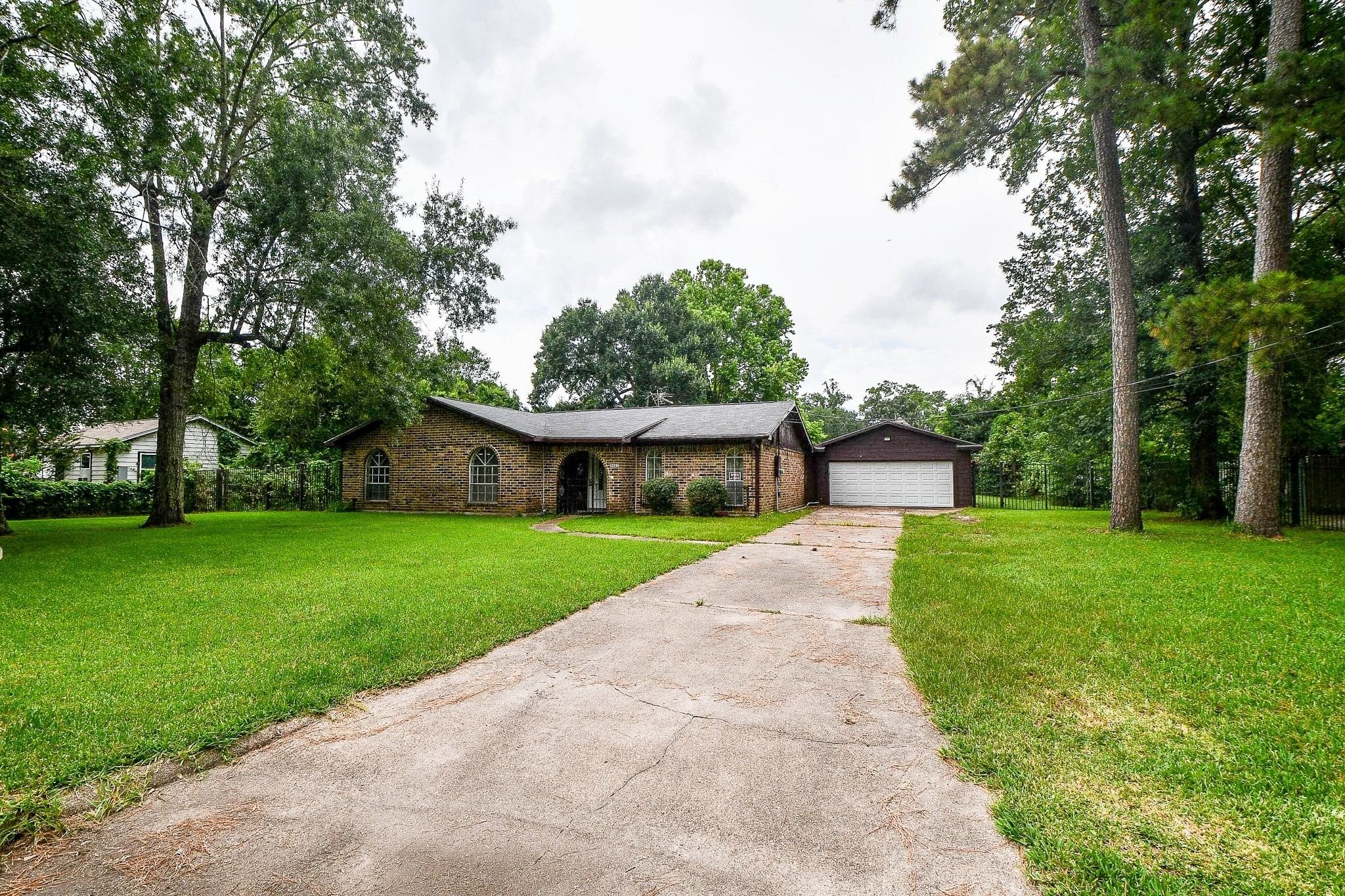 9037 Crestview Drive Property Photo 14