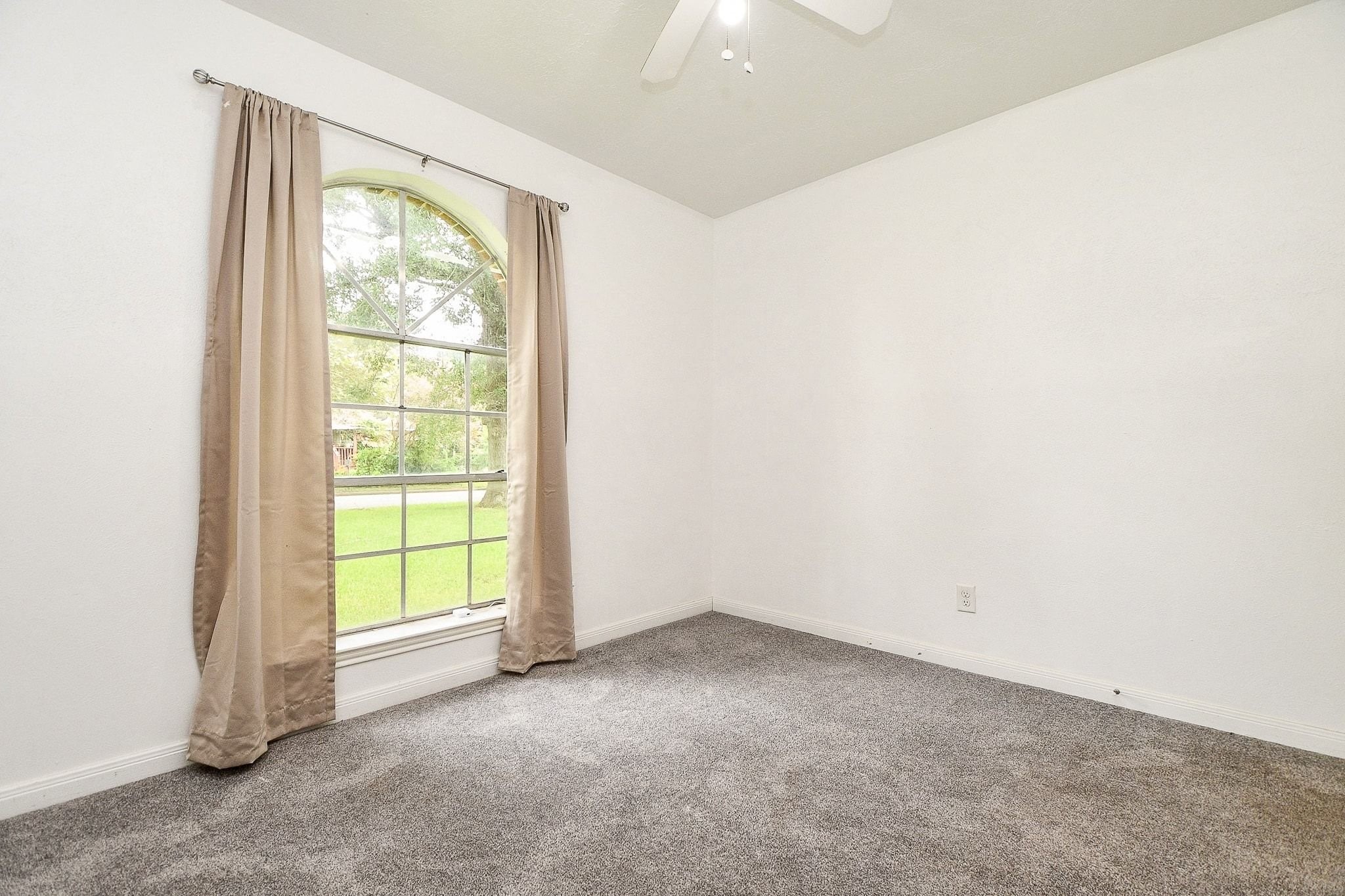 9037 Crestview Drive Property Photo 20